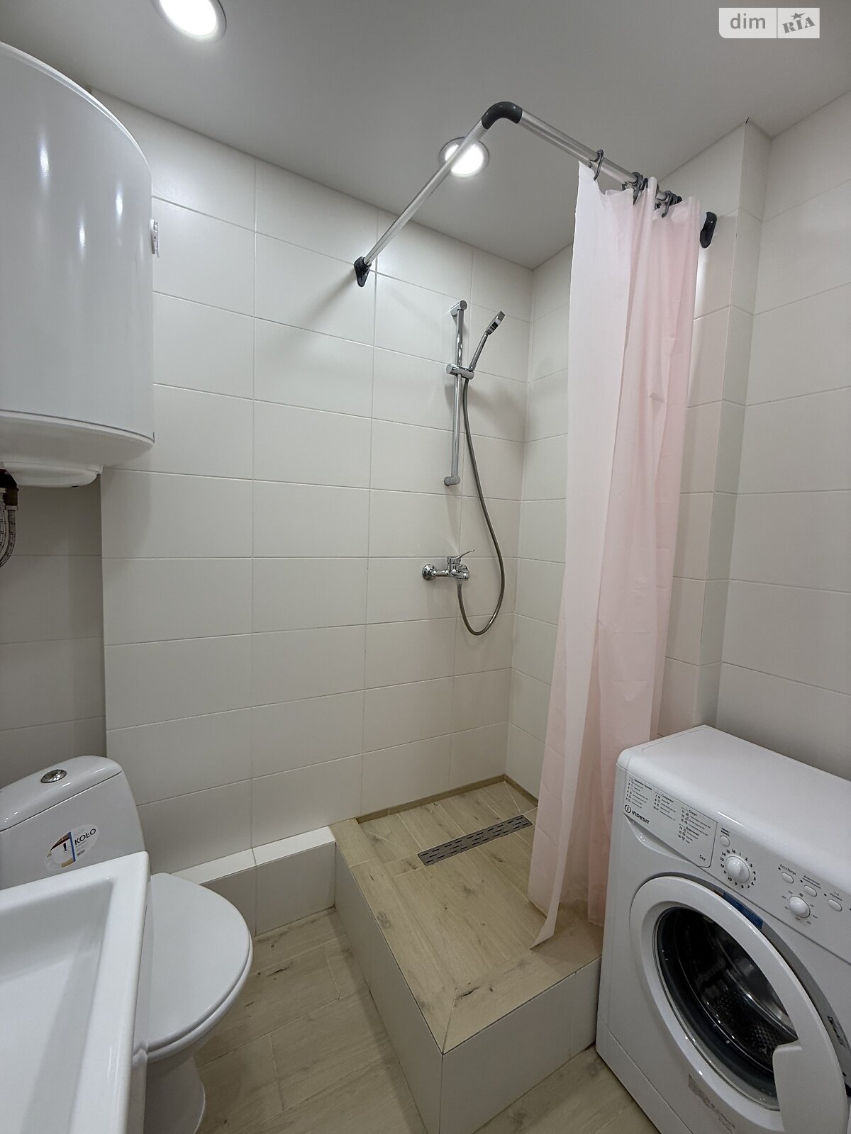 однокомнатная квартира в Киеве, район Святошинский, на ул. Олега Мудрака 1Б в аренду на долгий срок помесячно фото 1 однокомнатная квартира в Киеве, район Святошинский, на ул. Олега Мудрака 1Б в аренду на долгий срок помесячно фото 1