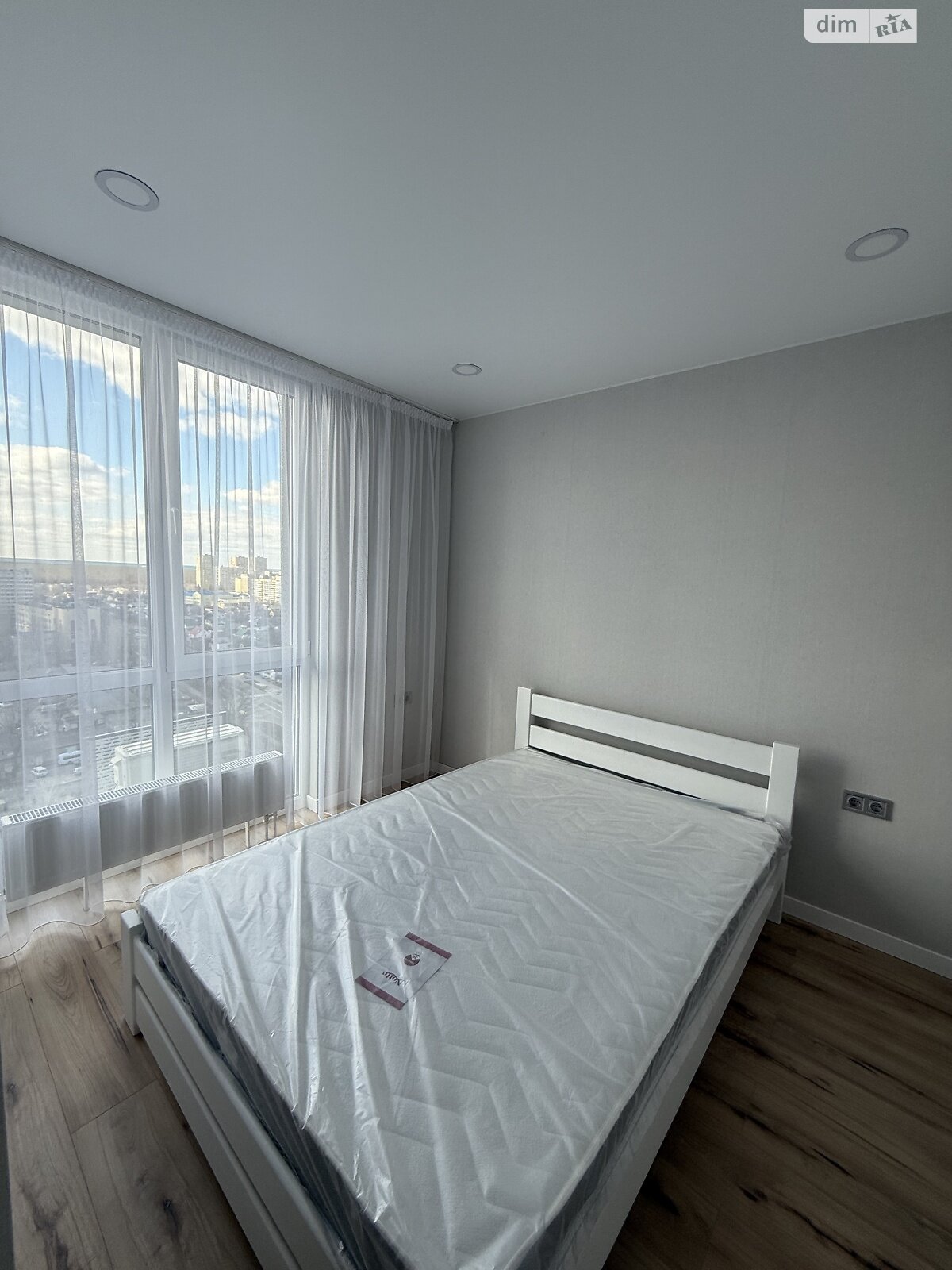 однокімнатна квартира в Києві, район Святошинський, на вул. Олега Мудрака 1Б в довготривалу оренду помісячно фото 1 однокімнатна квартира в Києві, район Святошинський, на вул. Олега Мудрака 1Б в довготривалу оренду помісячно фото 1