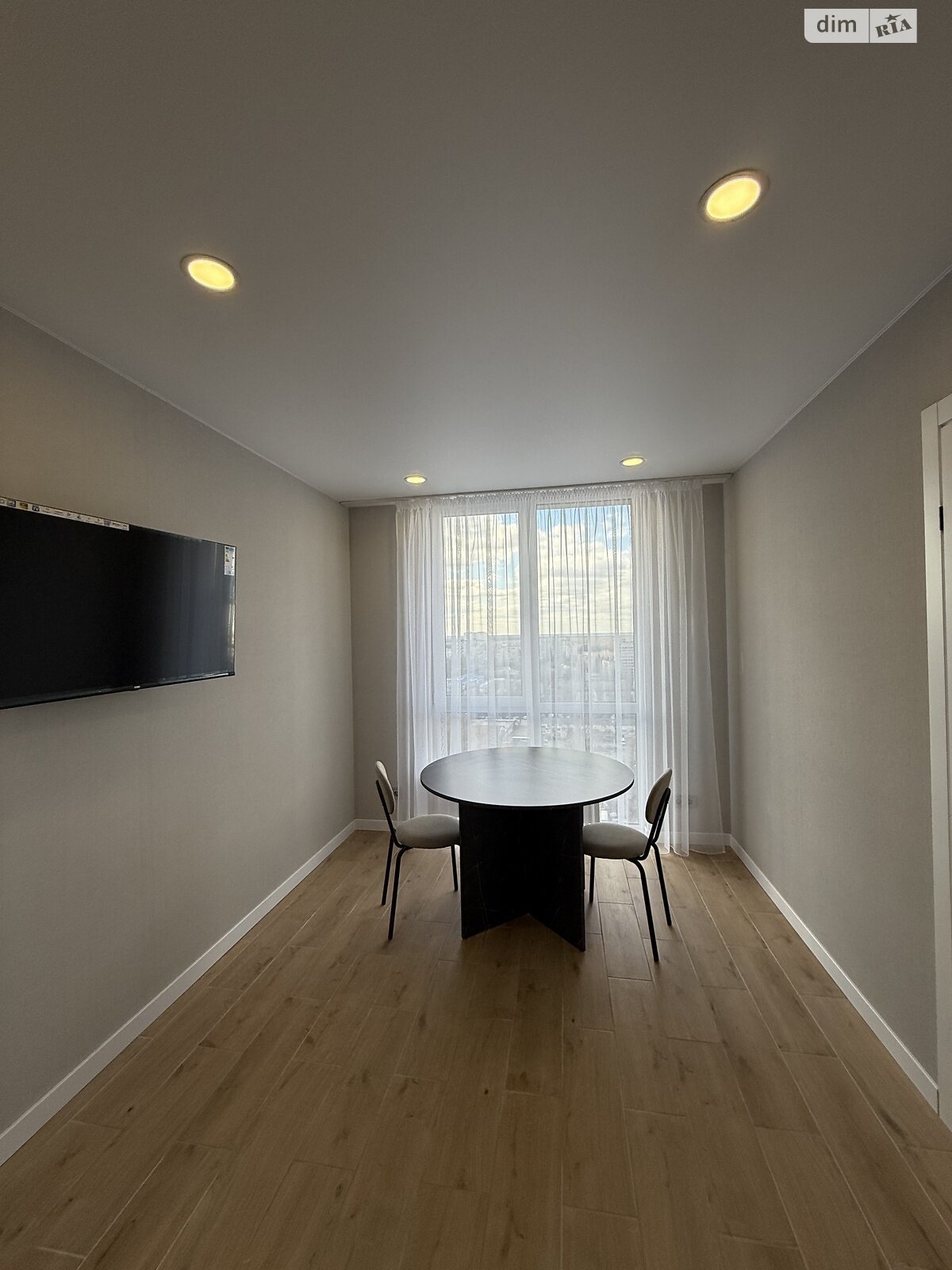 однокімнатна квартира в Києві, район Святошинський, на вул. Олега Мудрака 1Б в довготривалу оренду помісячно фото 1 однокімнатна квартира в Києві, район Святошинський, на вул. Олега Мудрака 1Б в довготривалу оренду помісячно фото 1