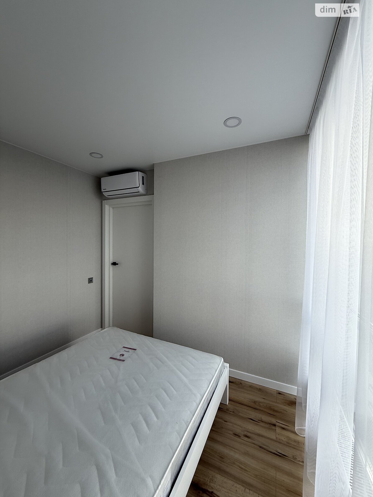 однокімнатна квартира в Києві, район Святошинський, на вул. Олега Мудрака 1Б в довготривалу оренду помісячно фото 1 однокімнатна квартира в Києві, район Святошинський, на вул. Олега Мудрака 1Б в довготривалу оренду помісячно фото 1