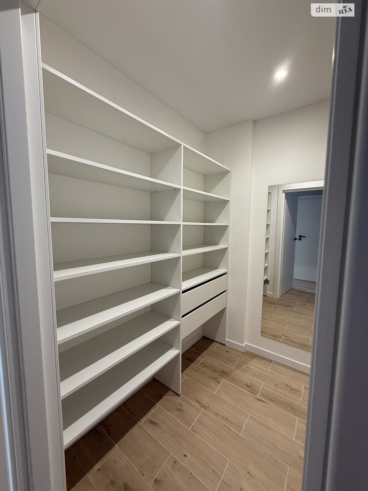 однокімнатна квартира в Києві, район Святошинський, на вул. Олега Мудрака 1Б в довготривалу оренду помісячно фото 1 однокімнатна квартира в Києві, район Святошинський, на вул. Олега Мудрака 1Б в довготривалу оренду помісячно фото 1