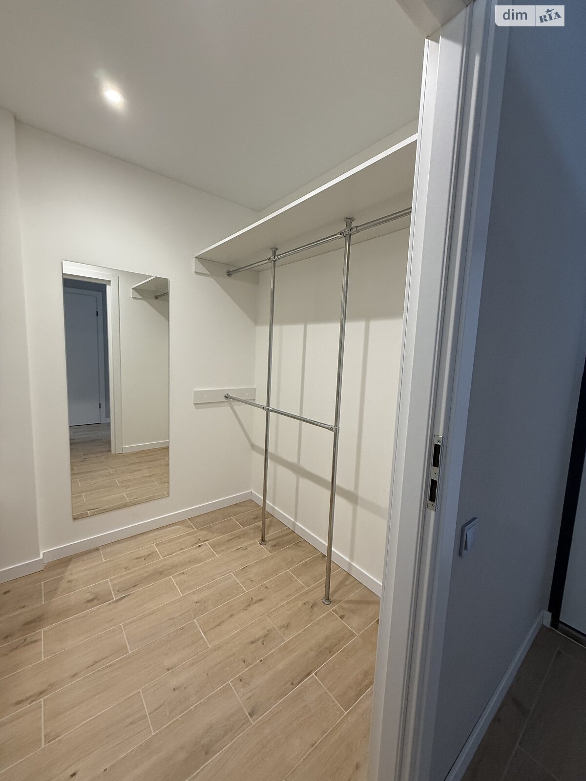 однокімнатна квартира в Києві, район Святошинський, на вул. Олега Мудрака 1Б в довготривалу оренду помісячно фото 1 однокімнатна квартира в Києві, район Святошинський, на вул. Олега Мудрака 1Б в довготривалу оренду помісячно фото 1