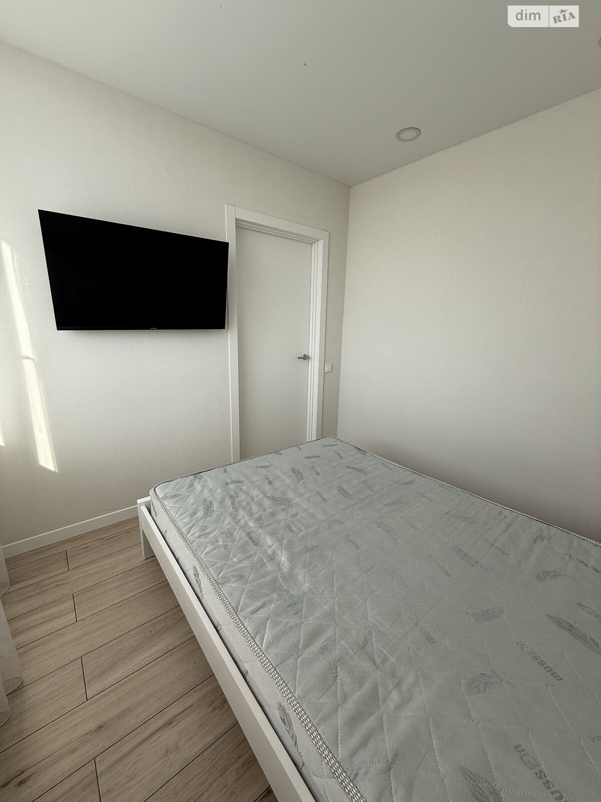 однокімнатна квартира в Києві, район Святошинський, на вул. Олега Мудрака 1Б в довготривалу оренду помісячно фото 1 однокімнатна квартира в Києві, район Святошинський, на вул. Олега Мудрака 1Б в довготривалу оренду помісячно фото 1