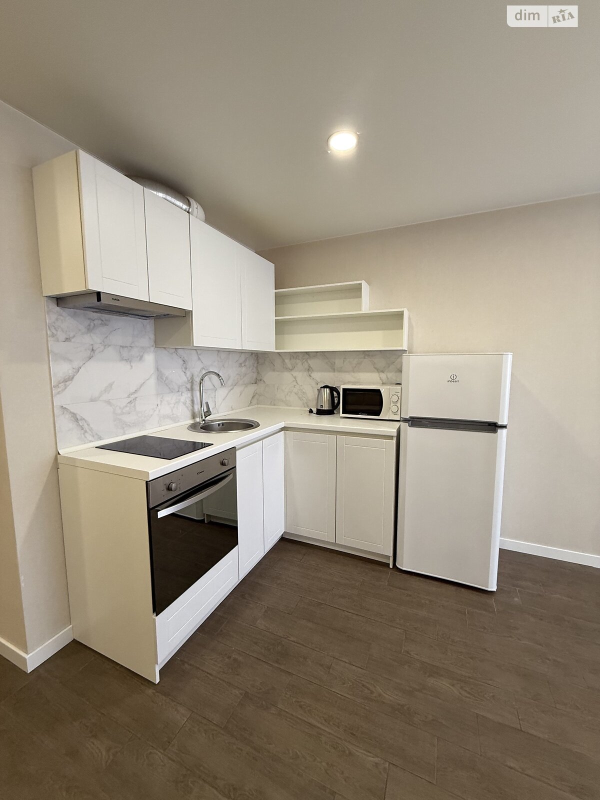 однокімнатна квартира в Києві, район Святошинський, на вул. Олега Мудрака 1Б в довготривалу оренду помісячно фото 1