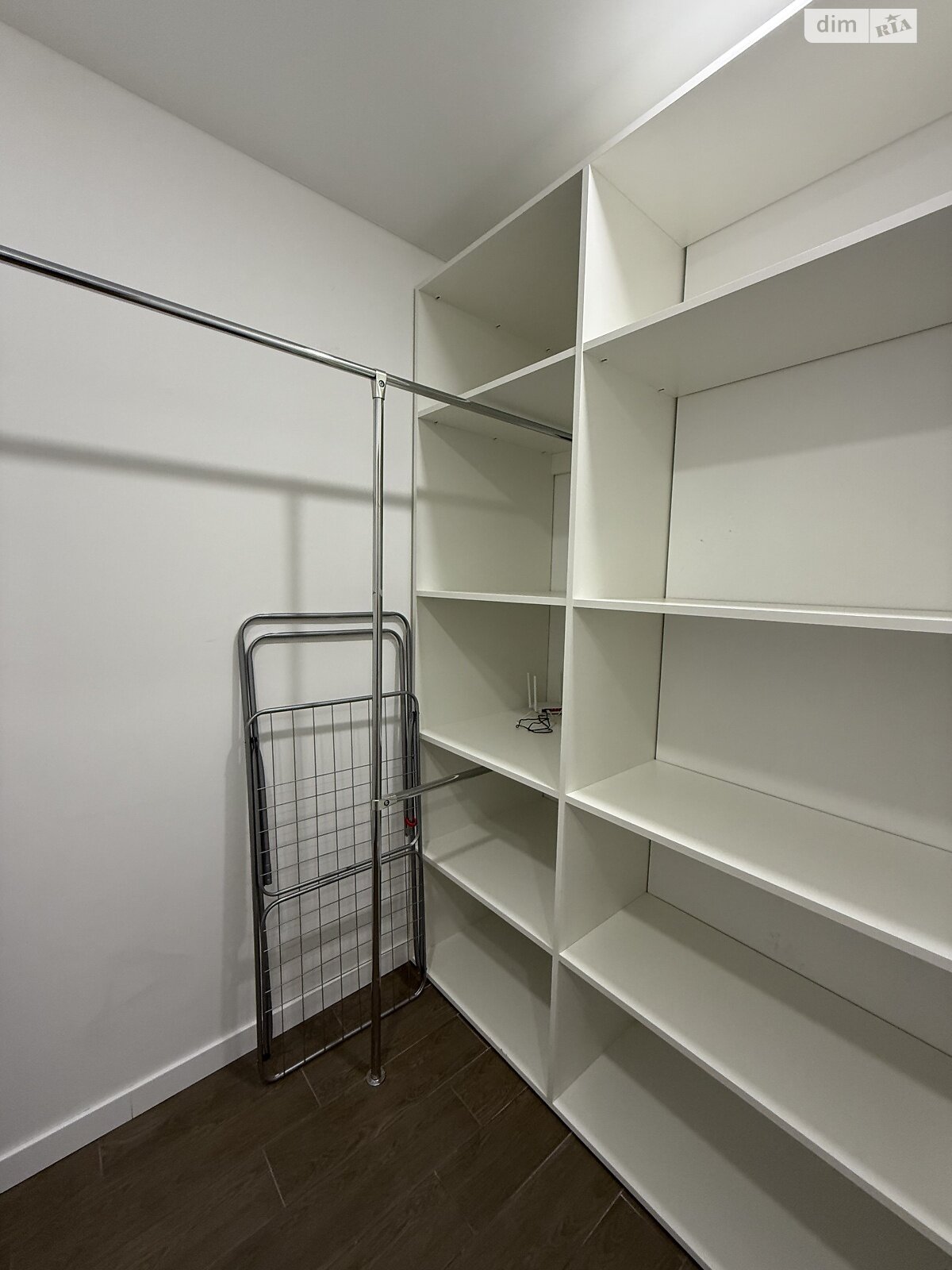 однокімнатна квартира в Києві, район Святошинський, на вул. Олега Мудрака 1Б в довготривалу оренду помісячно фото 1