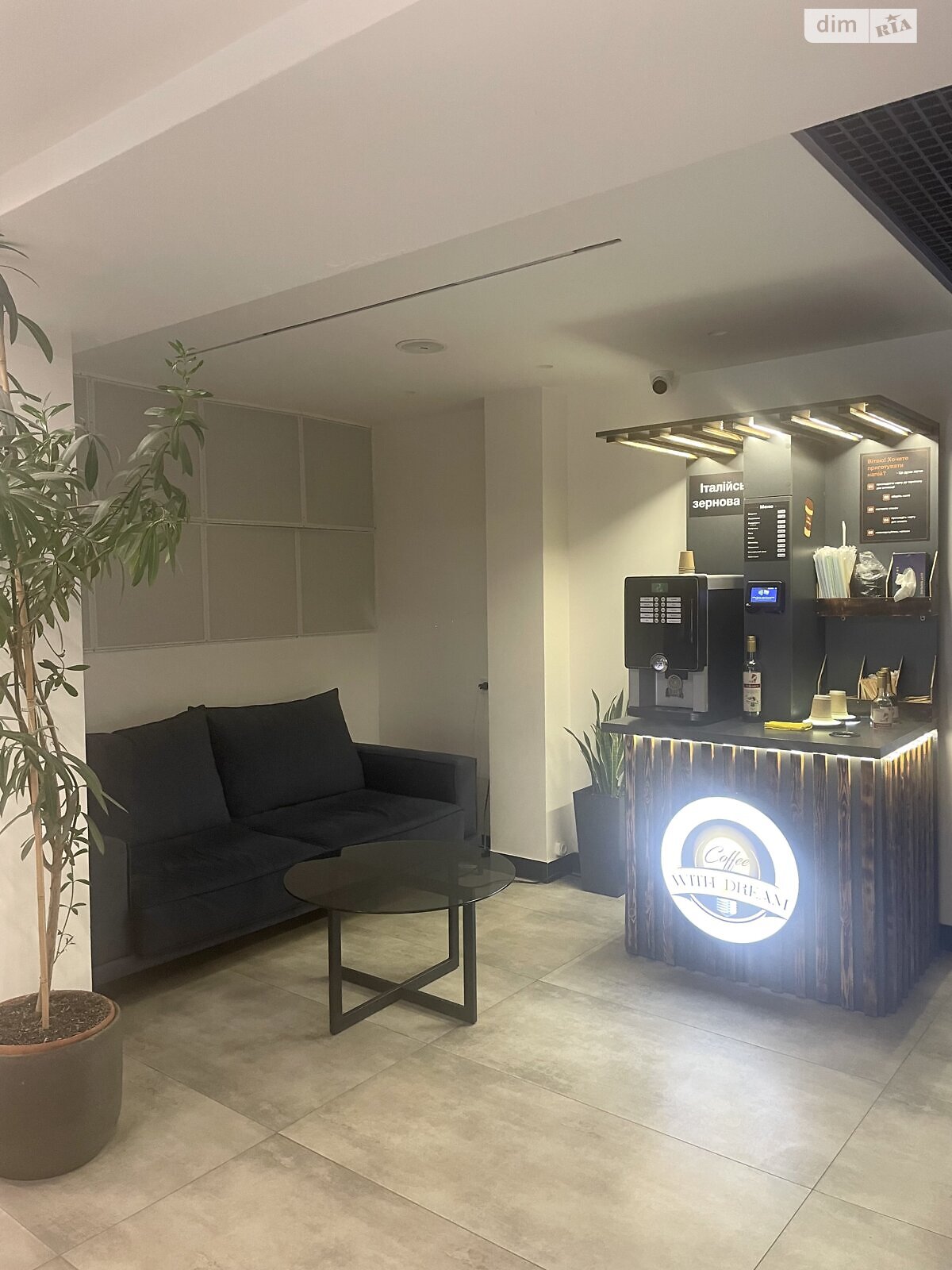 однокімнатна квартира в Києві, район Святошинський, на вул. Олега Мудрака 1Б в довготривалу оренду помісячно фото 1