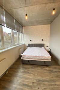 однокімнатна квартира в Києві, район Святошинський, на вул. Осіння 59 в довготривалу оренду помісячно фото 2 однокімнатна квартира в Києві, район Святошинський, на вул. Осіння 59 в довготривалу оренду помісячно фото 2