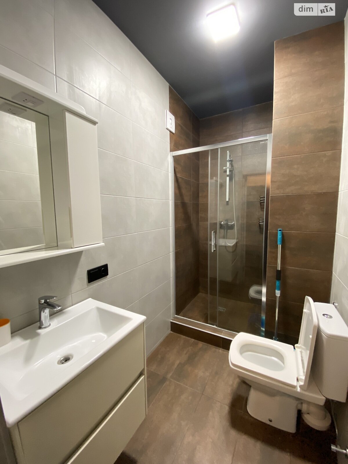 однокімнатна квартира в Києві, район Святошинський, на вул. Осіння 59 в довготривалу оренду помісячно фото 1 однокімнатна квартира в Києві, район Святошинський, на вул. Осіння 59 в довготривалу оренду помісячно фото 1