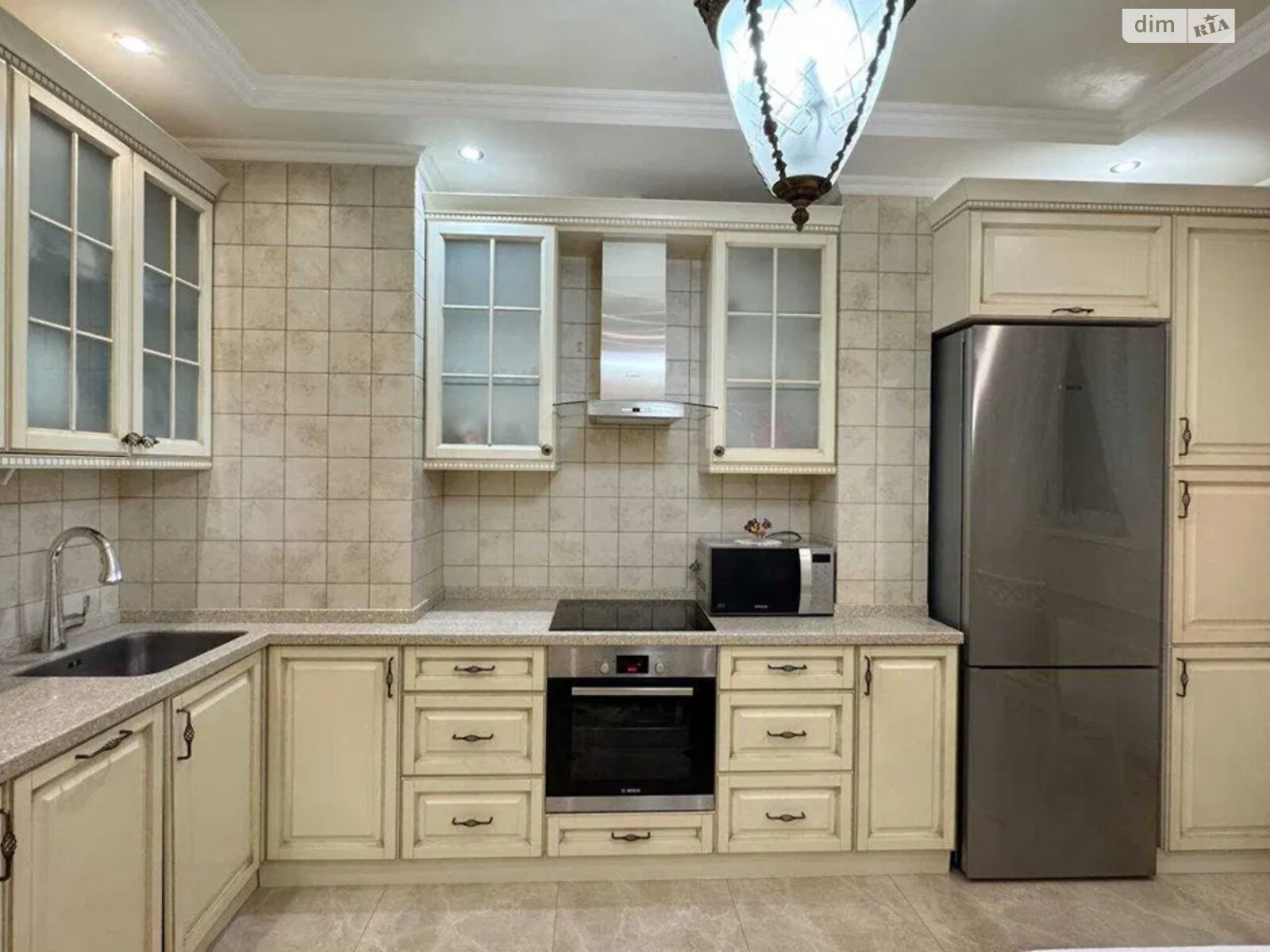 двухкомнатная квартира в Киеве, район Сырец, на ул. Ивана Гонты 7 в аренду на долгий срок помесячно фото 1 двухкомнатная квартира в Киеве, район Сырец, на ул. Ивана Гонты 7 в аренду на долгий срок помесячно фото 1