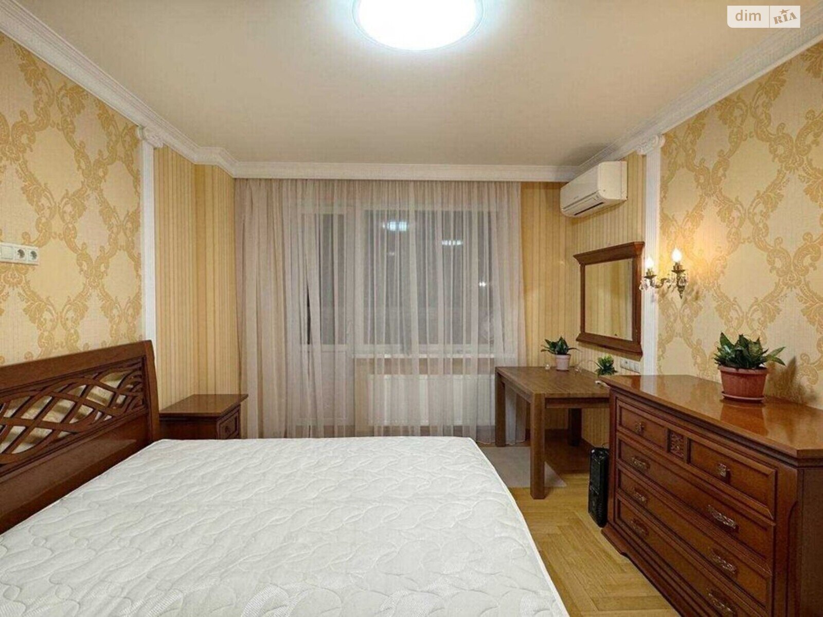 двухкомнатная квартира в Киеве, район Сырец, на ул. Ивана Гонты 7 в аренду на долгий срок помесячно фото 1 двухкомнатная квартира в Киеве, район Сырец, на ул. Ивана Гонты 7 в аренду на долгий срок помесячно фото 1