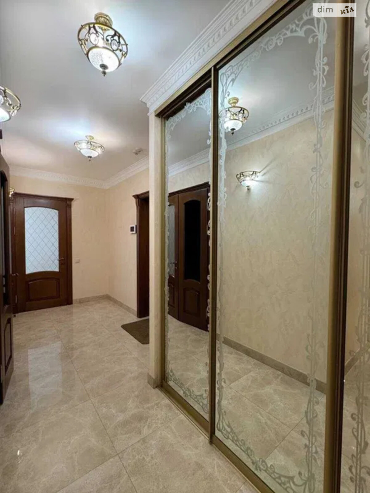 двухкомнатная квартира в Киеве, район Сырец, на ул. Ивана Гонты 7 в аренду на долгий срок помесячно фото 1 двухкомнатная квартира в Киеве, район Сырец, на ул. Ивана Гонты 7 в аренду на долгий срок помесячно фото 1