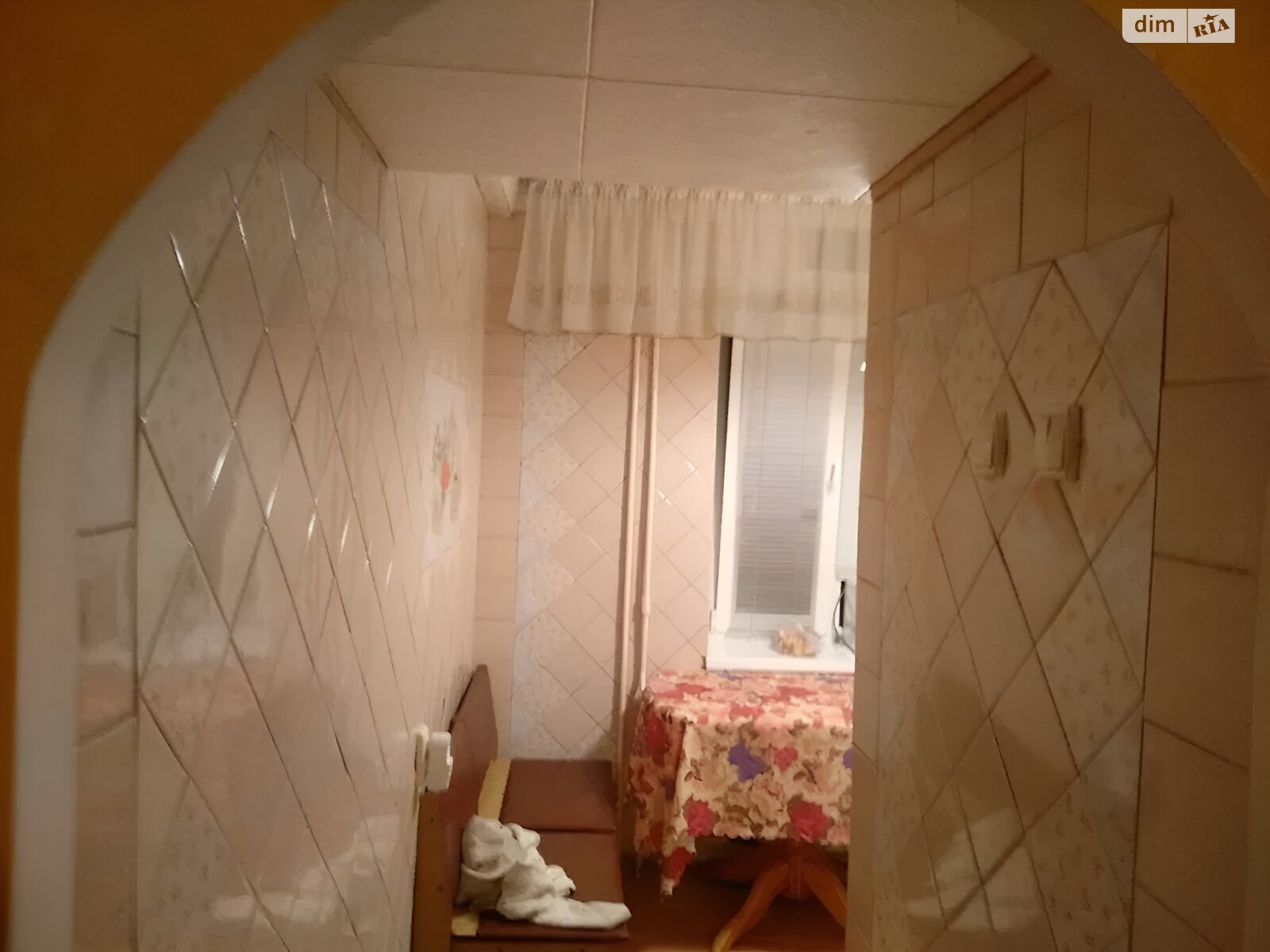 однокімнатна квартира в Києві, район Татарка, на вул. Князя Володимира Мономаха 35/37 в довготривалу оренду помісячно фото 1 однокімнатна квартира в Києві, район Татарка, на вул. Князя Володимира Мономаха 35/37 в довготривалу оренду помісячно фото 1