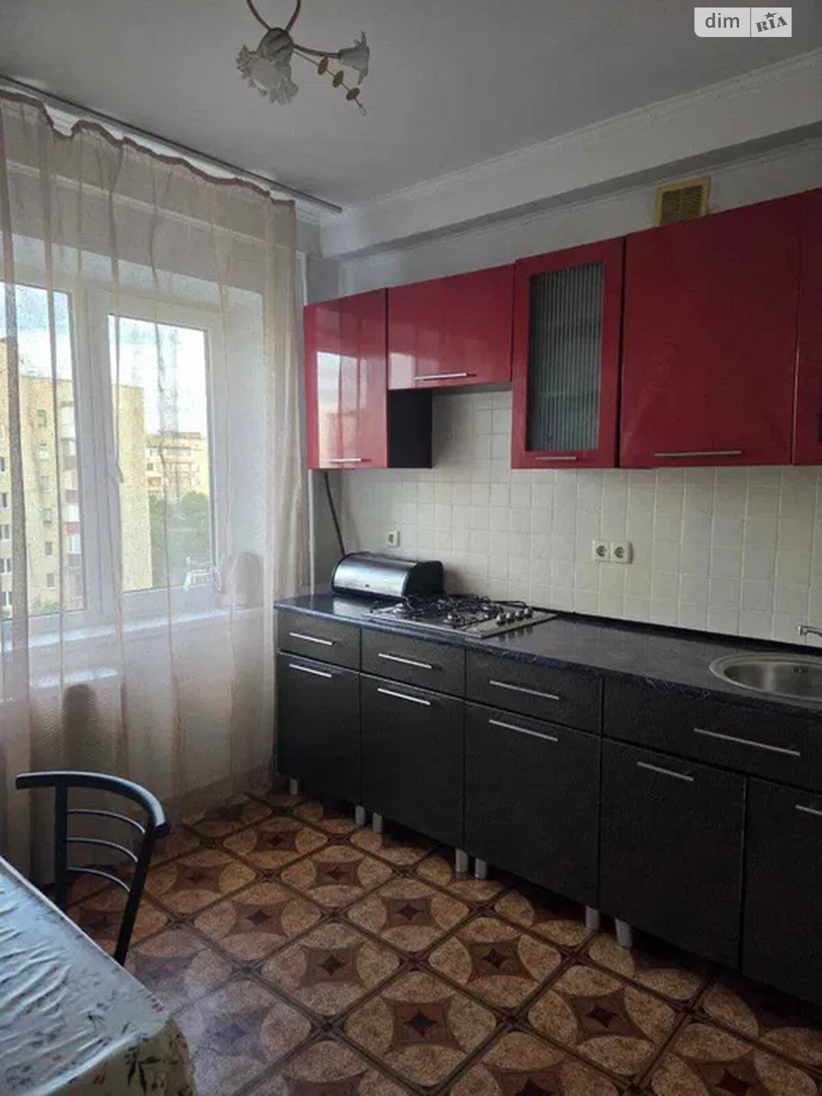 двухкомнатная квартира в Киеве, район Татарка, на ул. Князя Владимира Мономаха 35/37 в аренду на долгий срок помесячно фото 1