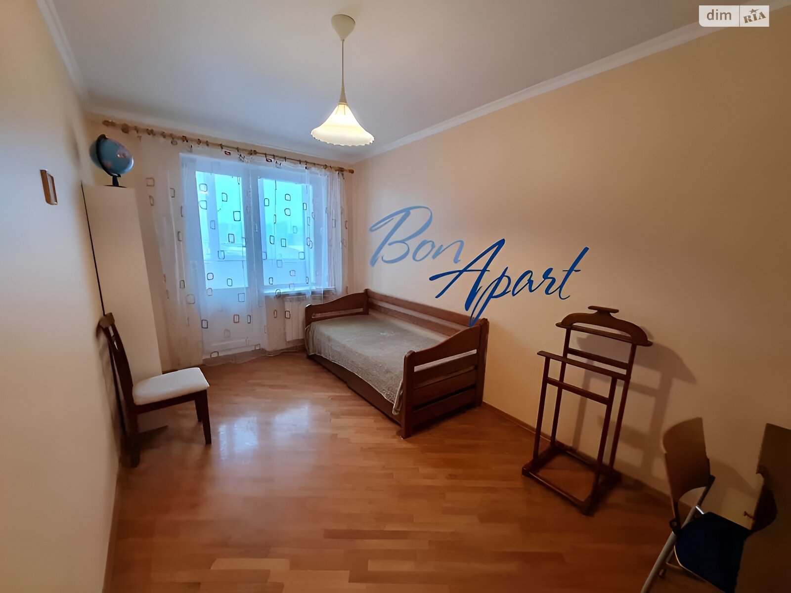 чотирикімнатна квартира в Києві, район Татарка, на вул. Татарська 3/2 в довготривалу оренду помісячно фото 1 чотирикімнатна квартира в Києві, район Татарка, на вул. Татарська 3/2 в довготривалу оренду помісячно фото 1