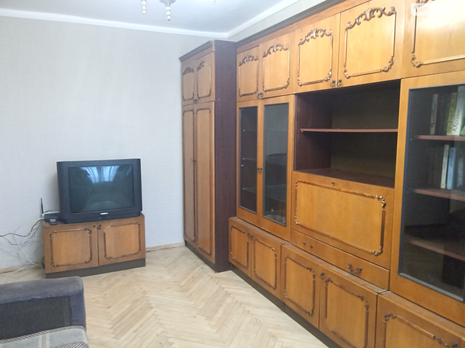 двокімнатна квартира в Києві, район Татарка, на вул. Татарська 3/2 в довготривалу оренду помісячно фото 1 двокімнатна квартира в Києві, район Татарка, на вул. Татарська 3/2 в довготривалу оренду помісячно фото 1