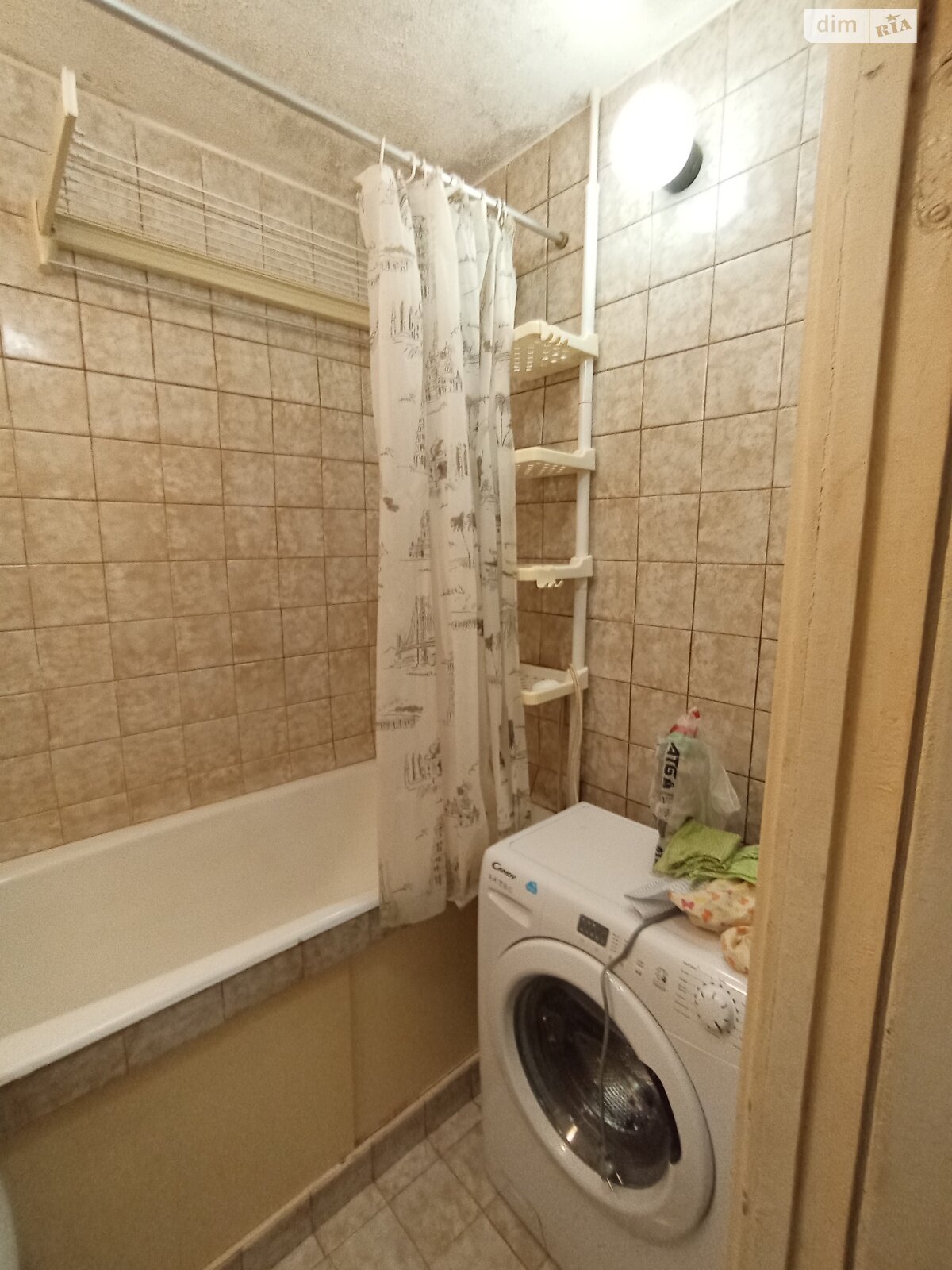 двокімнатна квартира в Києві, район Татарка, на вул. Князя Володимира Мономаха 26Б в довготривалу оренду помісячно фото 1 двокімнатна квартира в Києві, район Татарка, на вул. Князя Володимира Мономаха 26Б в довготривалу оренду помісячно фото 1