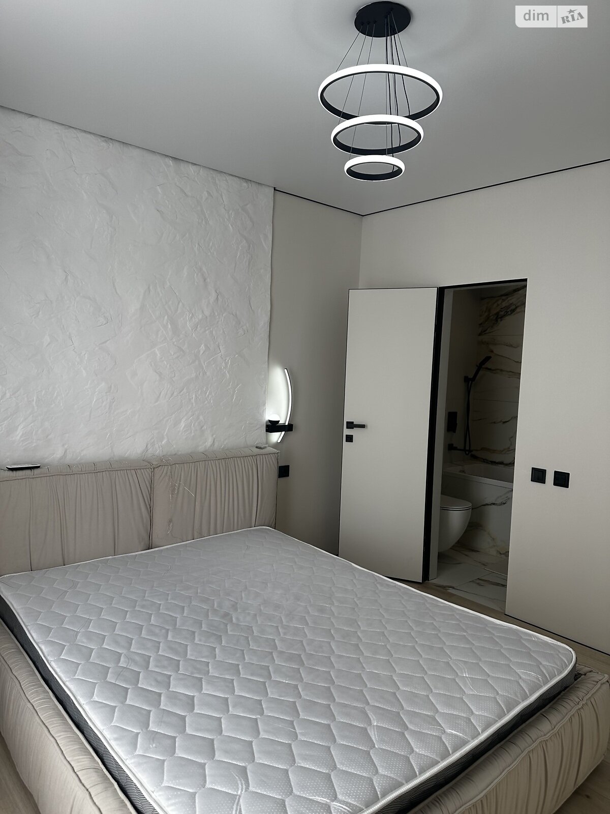 однокомнатная квартира в Киеве, район Теличка, на шоссе Столичное 1 в аренду на долгий срок помесячно фото 1