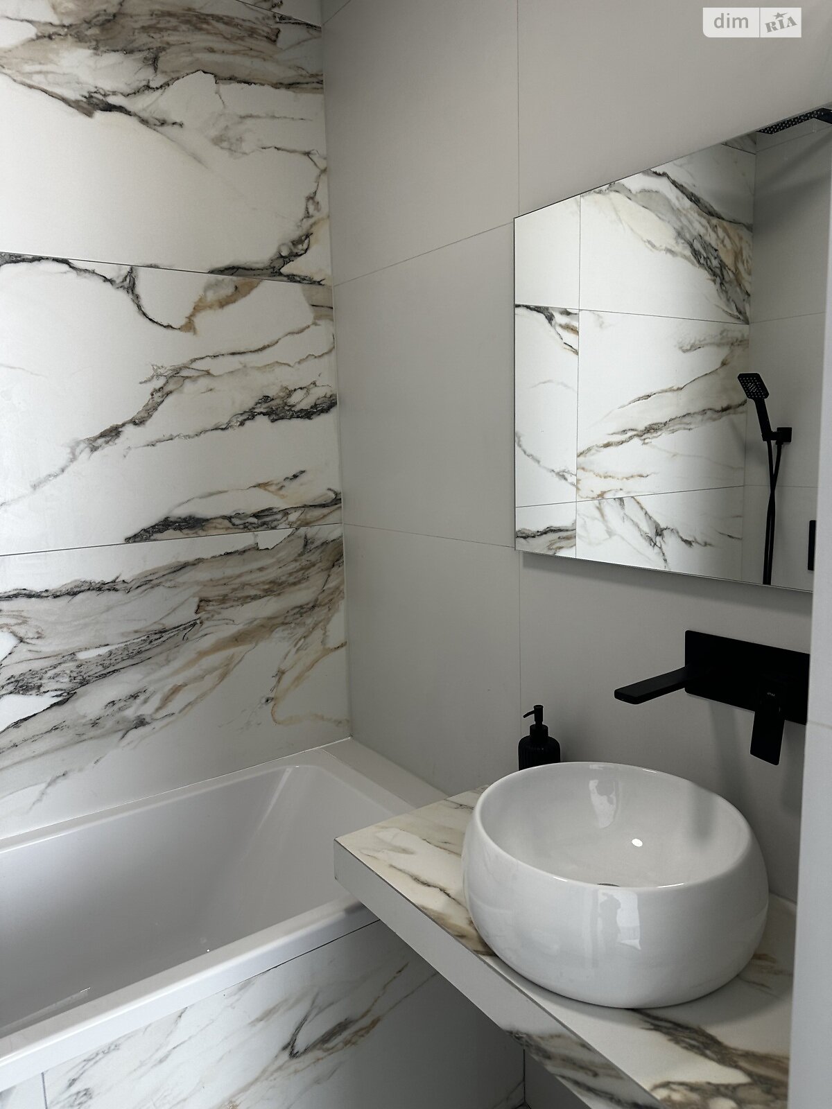 однокомнатная квартира в Киеве, район Теличка, на шоссе Столичное 1 в аренду на долгий срок помесячно фото 1