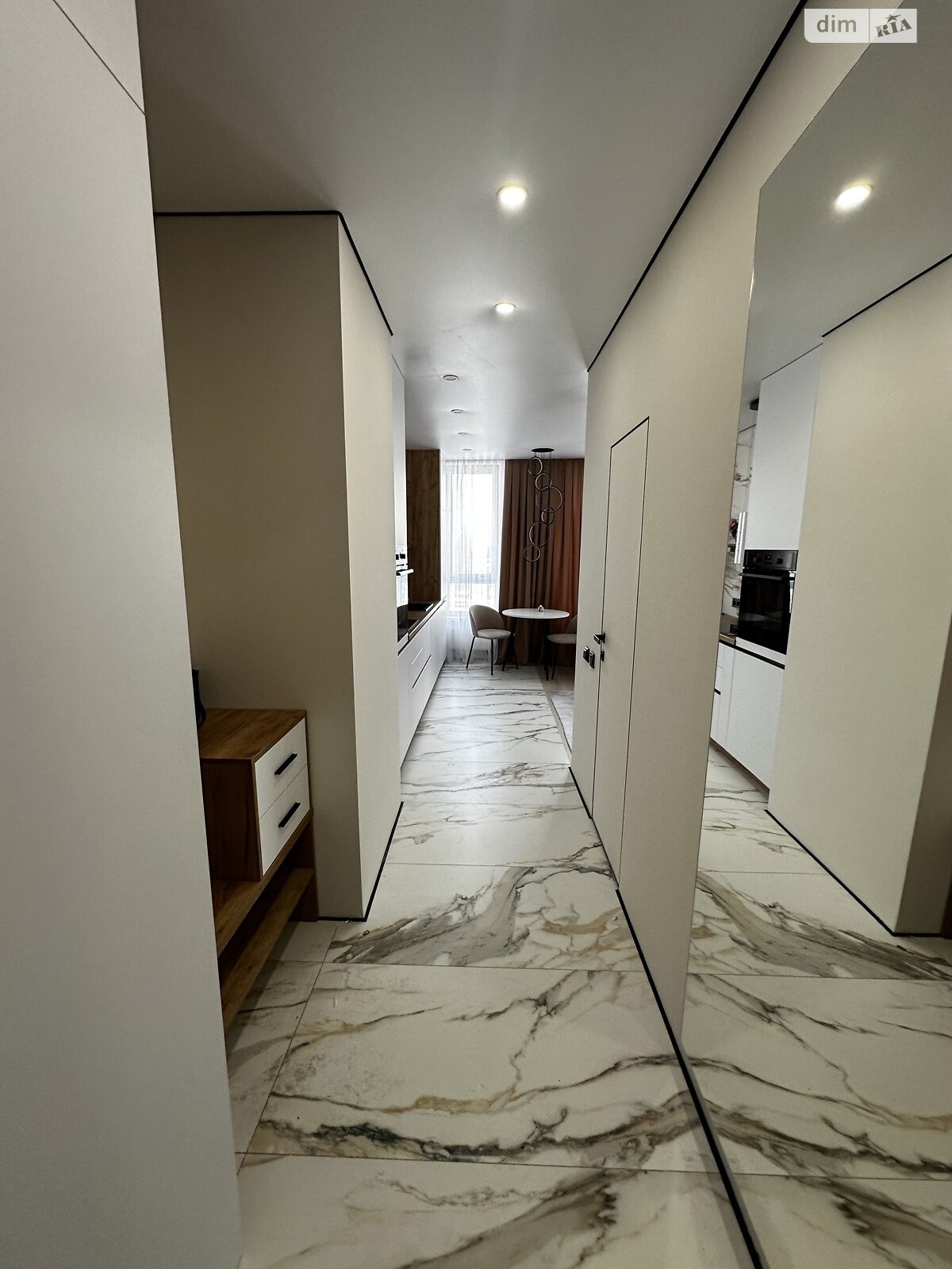 однокомнатная квартира в Киеве, район Теличка, на шоссе Столичное 1 в аренду на долгий срок помесячно фото 1