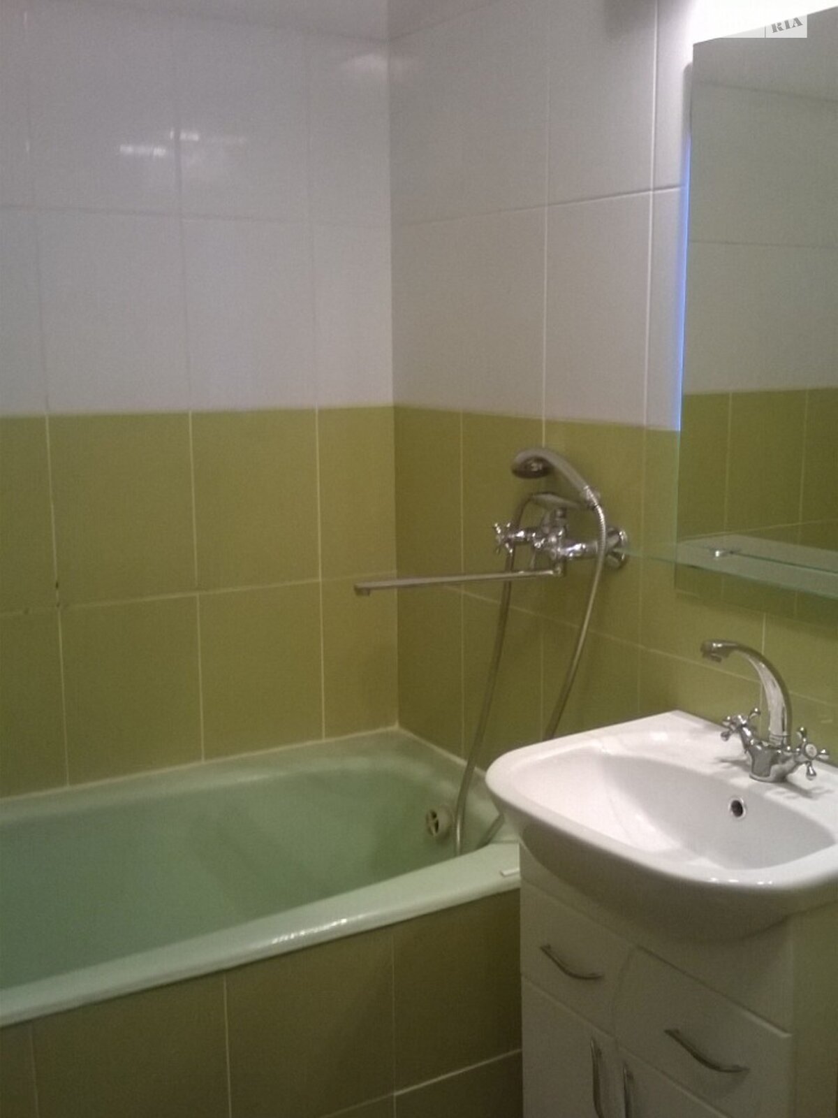 однокомнатная квартира в Киеве, район Теремки-1, на просп. Академика Глушкова 51 в аренду на долгий срок помесячно фото 1