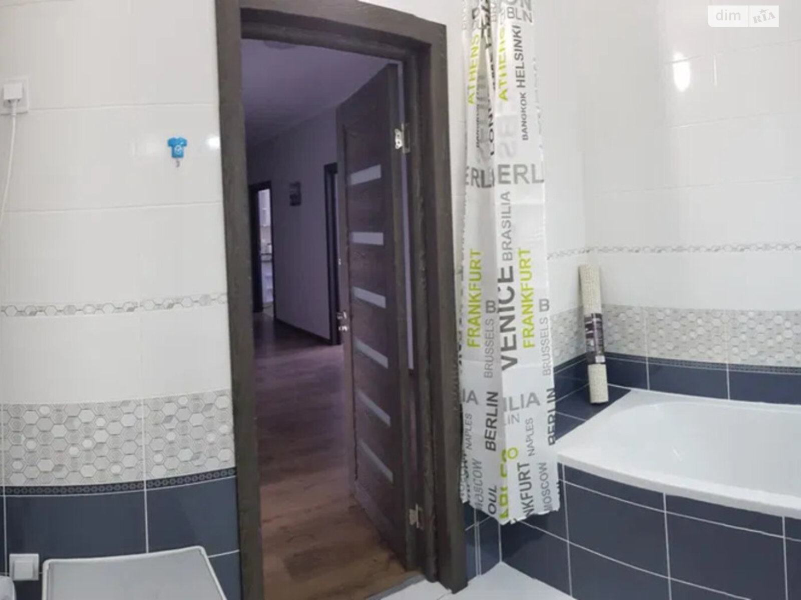 трикімнатна квартира в Києві, район Теремки-1, на вул. Академіка Заболотного 15В корпус 1 в довготривалу оренду помісячно фото 1 трикімнатна квартира в Києві, район Теремки-1, на вул. Академіка Заболотного 15В корпус 1 в довготривалу оренду помісячно фото 1