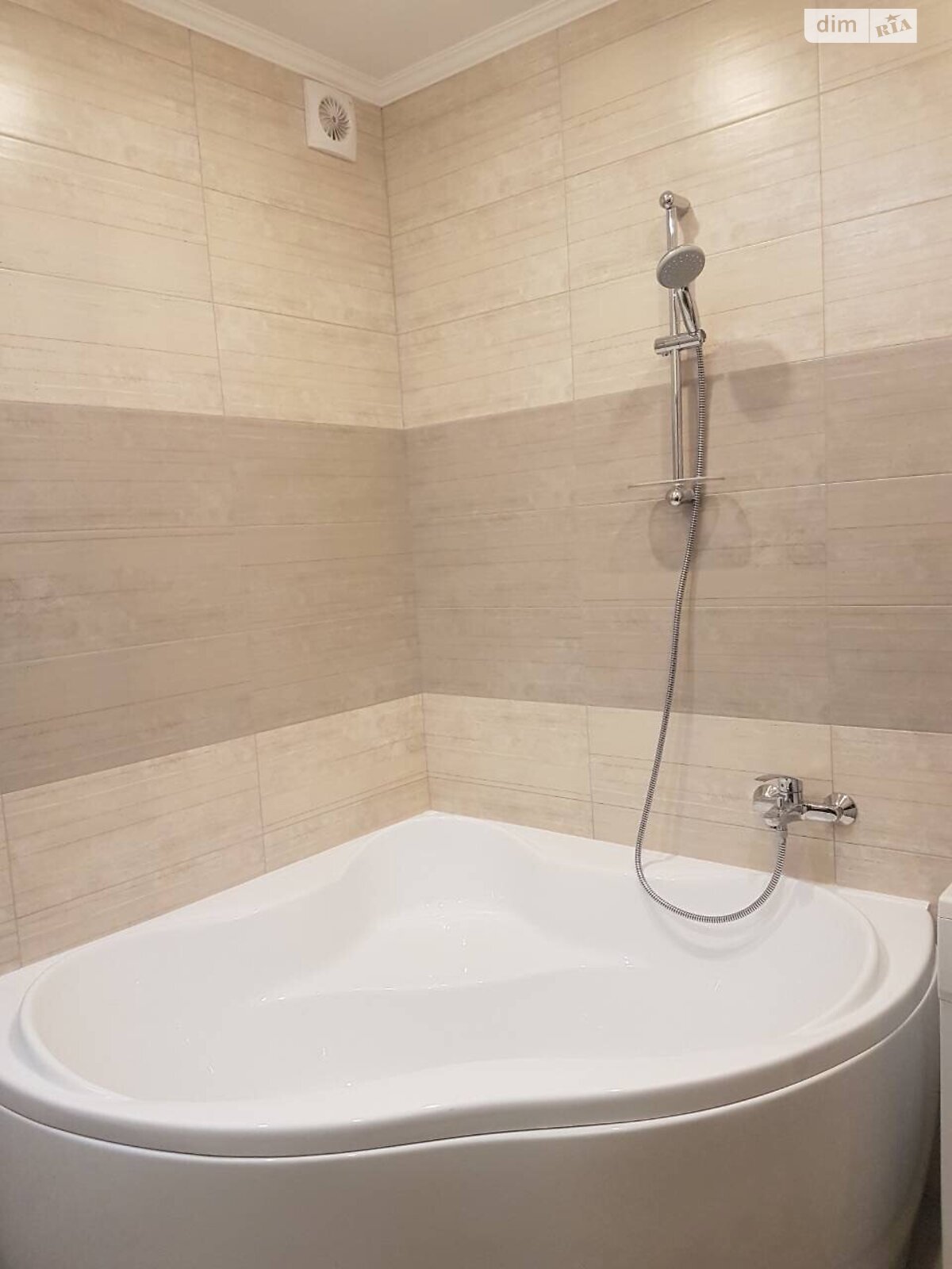 однокомнатная квартира в Киеве, район Теремки-2, на ул. Самойло Кошки 10/1 в аренду на долгий срок помесячно фото 1 однокомнатная квартира в Киеве, район Теремки-2, на ул. Самойло Кошки 10/1 в аренду на долгий срок помесячно фото 1