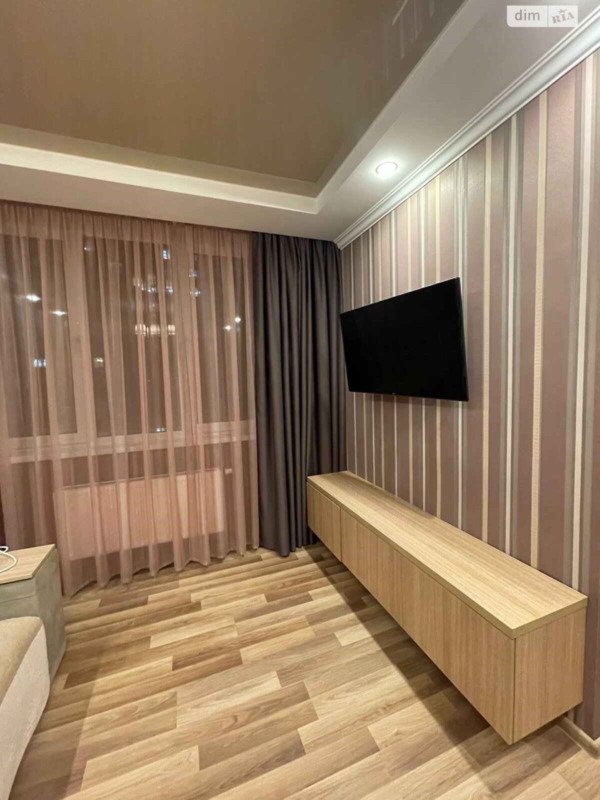 однокомнатная квартира в Киеве, район Теремки-2, на ул. Самойло Кошки 10/1 в аренду на долгий срок помесячно фото 1 однокомнатная квартира в Киеве, район Теремки-2, на ул. Самойло Кошки 10/1 в аренду на долгий срок помесячно фото 1