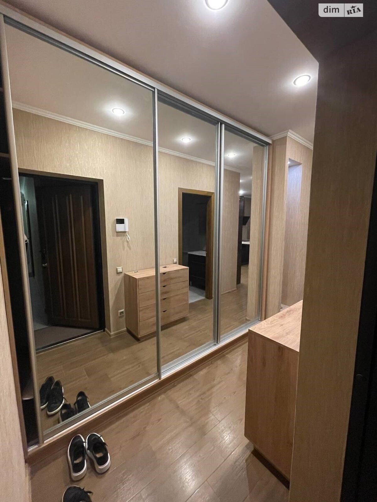 однокомнатная квартира в Киеве, район Теремки-2, на ул. Самойло Кошки 10/1 в аренду на долгий срок помесячно фото 1 однокомнатная квартира в Киеве, район Теремки-2, на ул. Самойло Кошки 10/1 в аренду на долгий срок помесячно фото 1