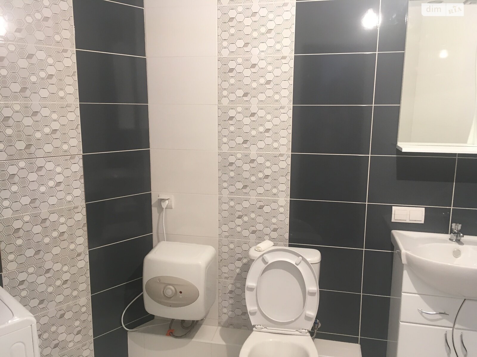 однокомнатная квартира с мебелью в Киеве, район Теремки-2, на ул. Самойло Кошки 5Д в аренду на долгий срок помесячно фото 1