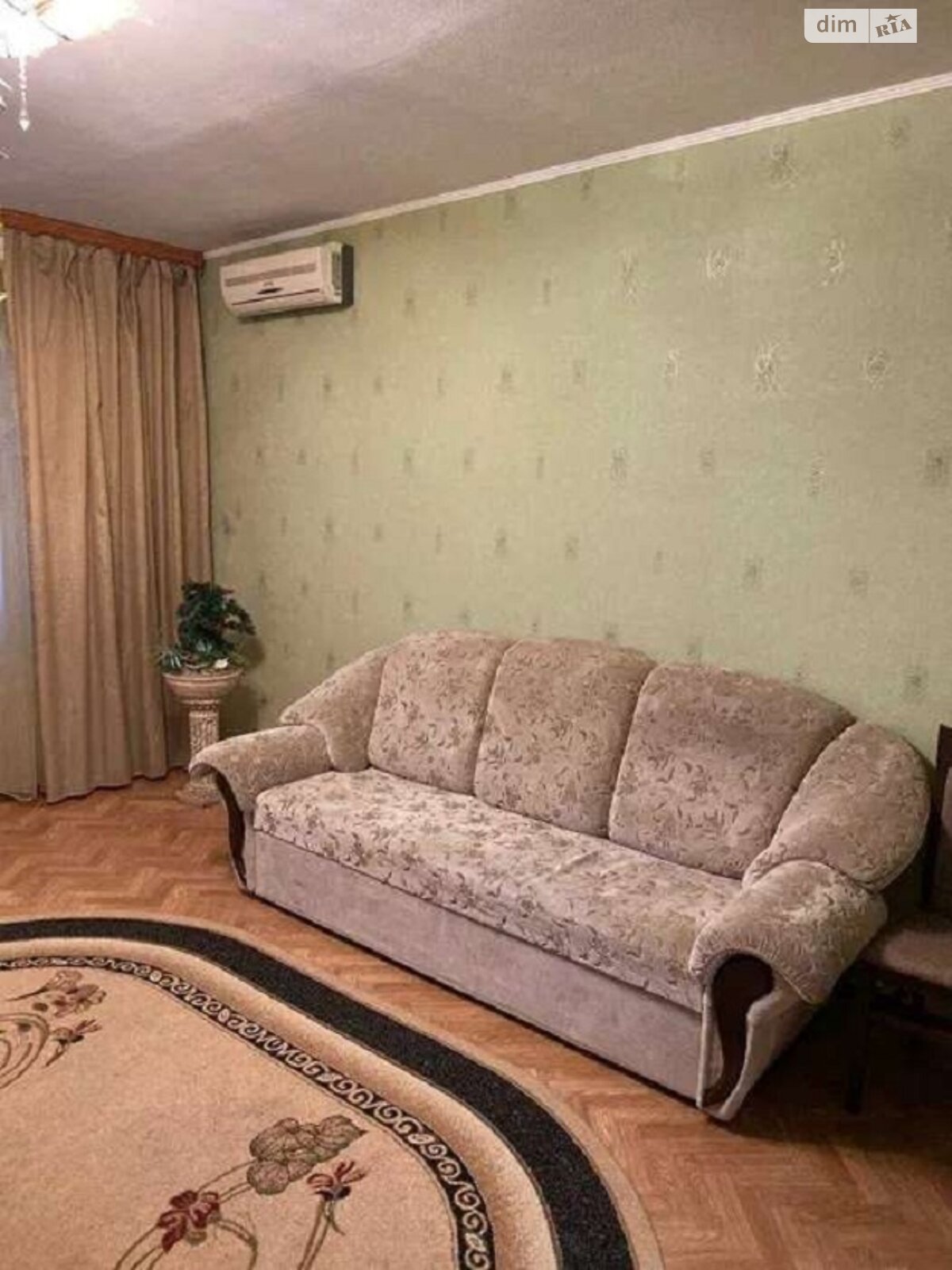 трехкомнатная квартира в Киеве, район Теремки-2, на ул. Степана Рудницкого в аренду на долгий срок помесячно фото 1 трехкомнатная квартира в Киеве, район Теремки-2, на ул. Степана Рудницкого в аренду на долгий срок помесячно фото 1