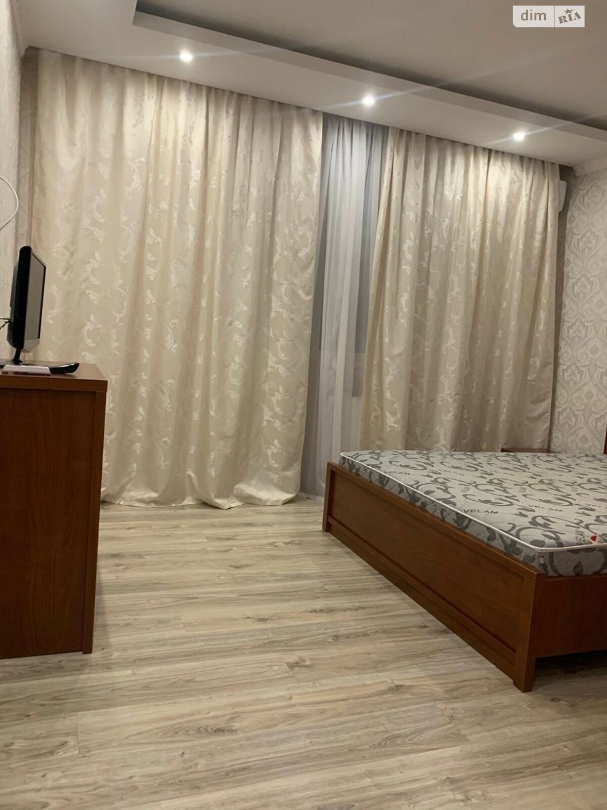однокімнатна квартира в Києві, район Теремки-2, на вул. Юлії Здановської 48А в довготривалу оренду помісячно фото 1 однокімнатна квартира в Києві, район Теремки-2, на вул. Юлії Здановської 48А в довготривалу оренду помісячно фото 1