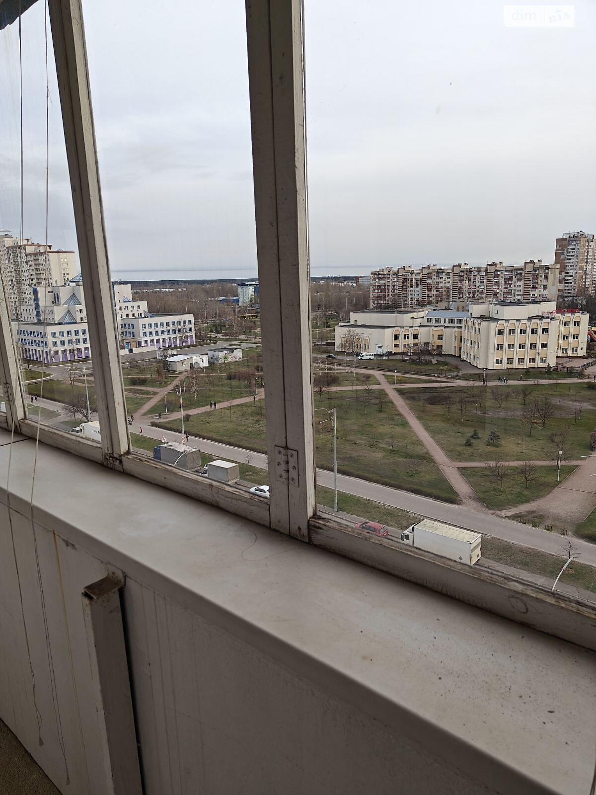 двокімнатна квартира з меблями в Києві, район Троєщина, на вул. Олександри Екстер 8 в довготривалу оренду помісячно фото 1
