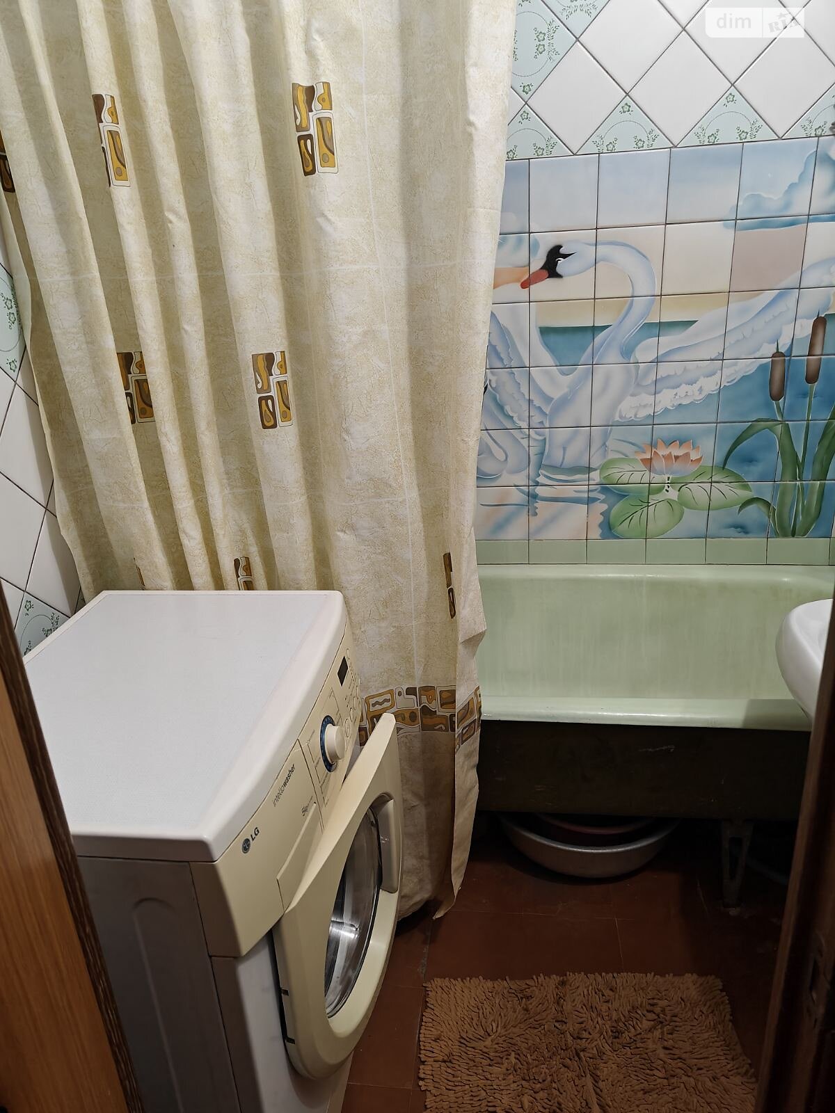 двокімнатна квартира з меблями в Києві, район Троєщина, на вул. Олександри Екстер 8 в довготривалу оренду помісячно фото 1