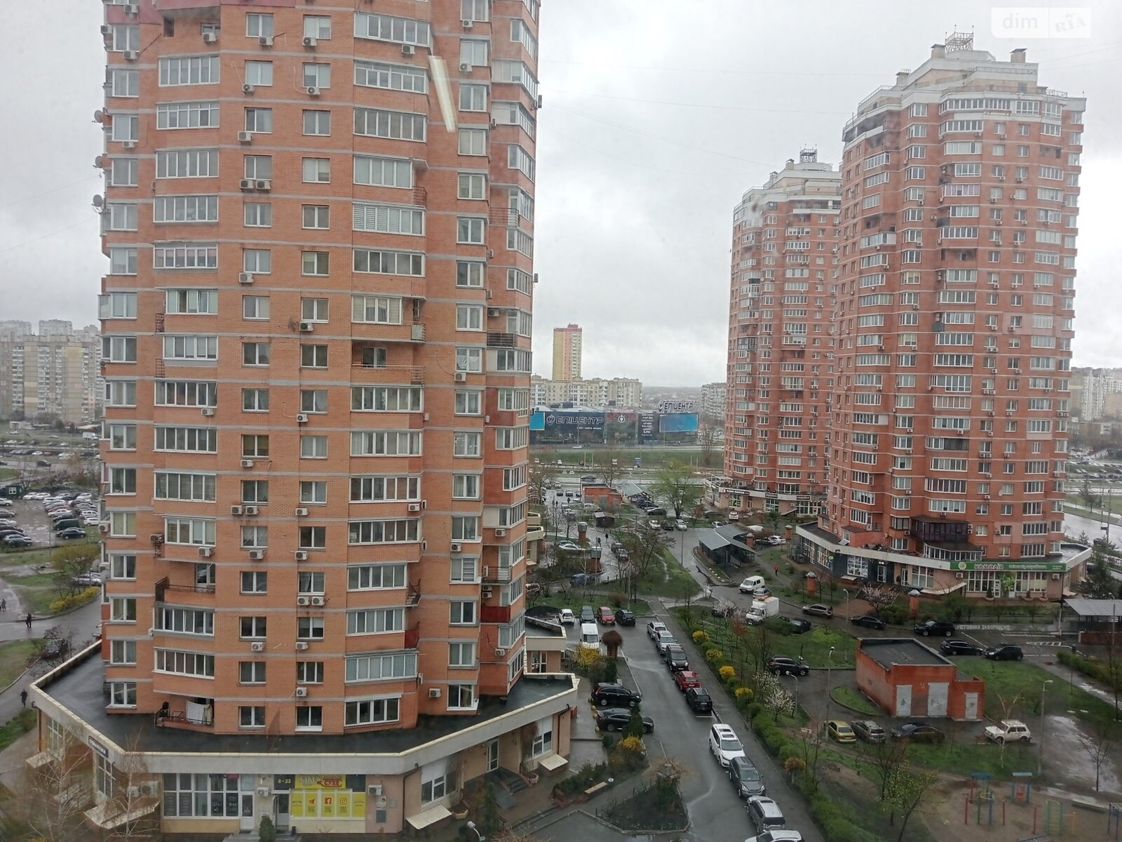 однокомнатная квартира в Киеве, район Троещина, на ул. Александры Экстер 9А в аренду на долгий срок помесячно фото 1 однокомнатная квартира в Киеве, район Троещина, на ул. Александры Экстер 9А в аренду на долгий срок помесячно фото 1