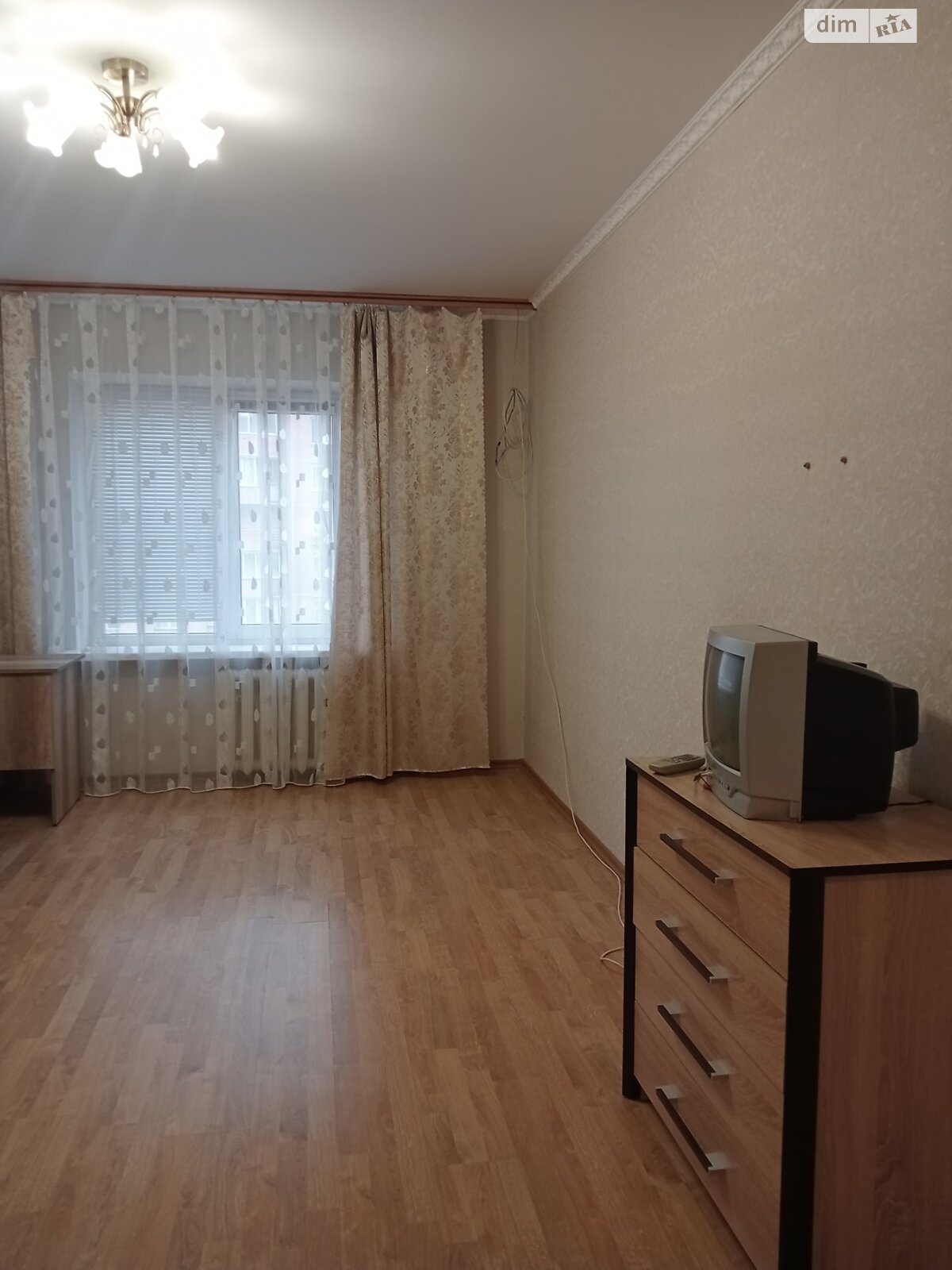 однокомнатная квартира в Киеве, район Троещина, на ул. Александры Экстер 9А в аренду на долгий срок помесячно фото 1 однокомнатная квартира в Киеве, район Троещина, на ул. Александры Экстер 9А в аренду на долгий срок помесячно фото 1