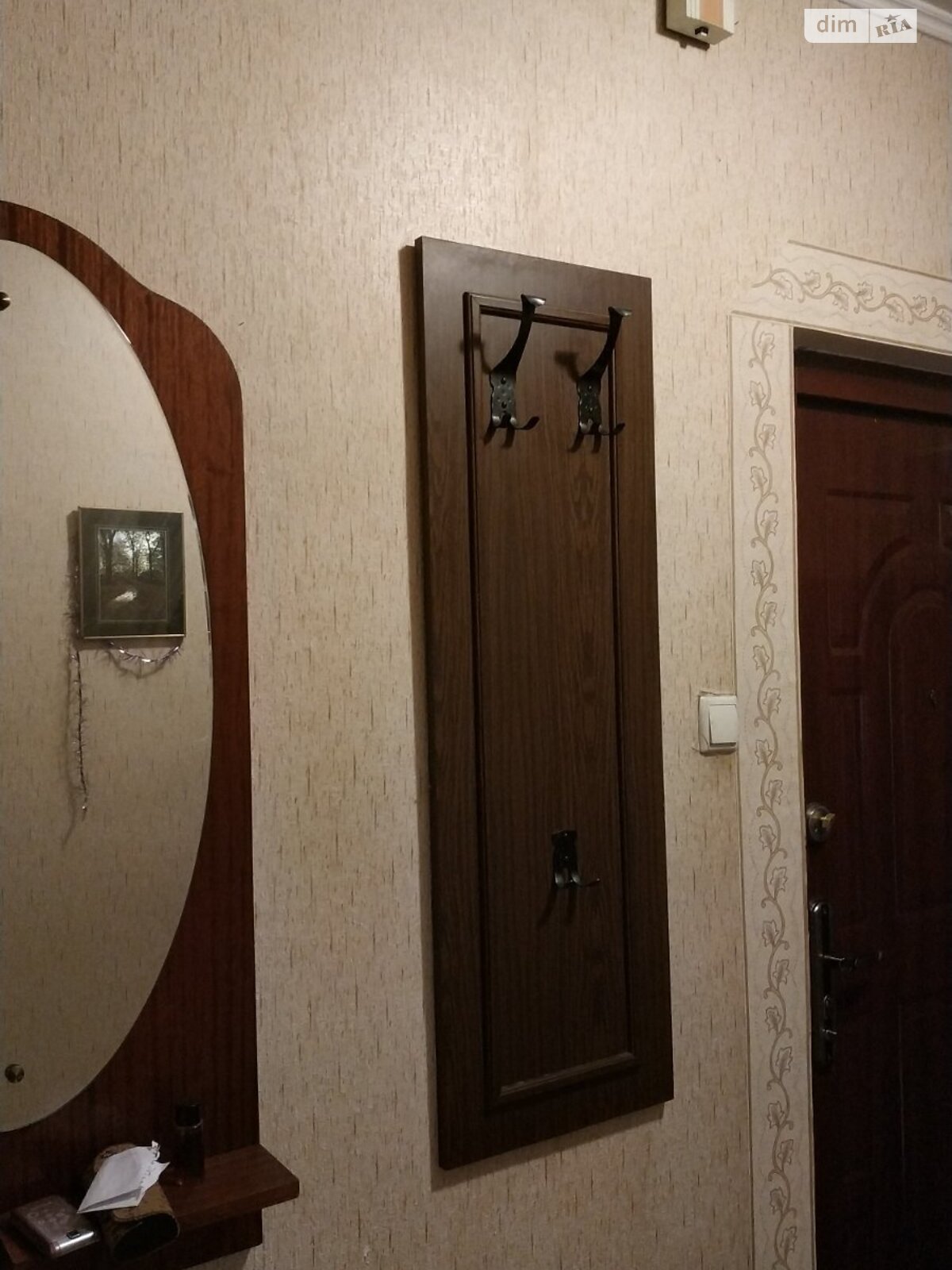 трикімнатна квартира в Києві, район Троєщина, на просп. Червоної Калини 8Б в довготривалу оренду помісячно фото 1 трикімнатна квартира в Києві, район Троєщина, на просп. Червоної Калини 8Б в довготривалу оренду помісячно фото 1