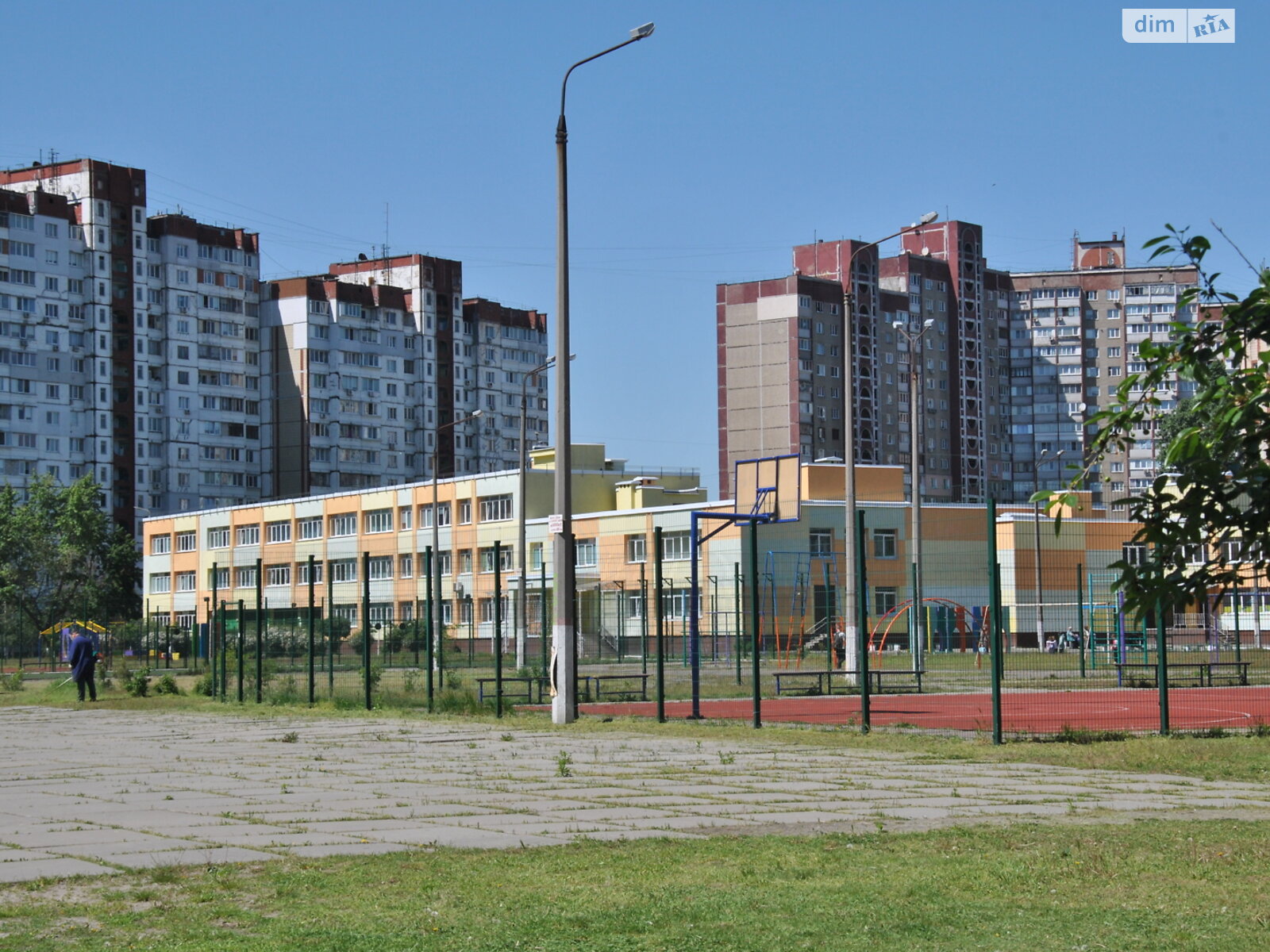 однокомнатная квартира в Киеве, район Деснянский, на просп. Червоной Калины 3В в аренду на долгий срок помесячно фото 1 однокомнатная квартира в Киеве, район Деснянский, на просп. Червоной Калины 3В в аренду на долгий срок помесячно фото 1