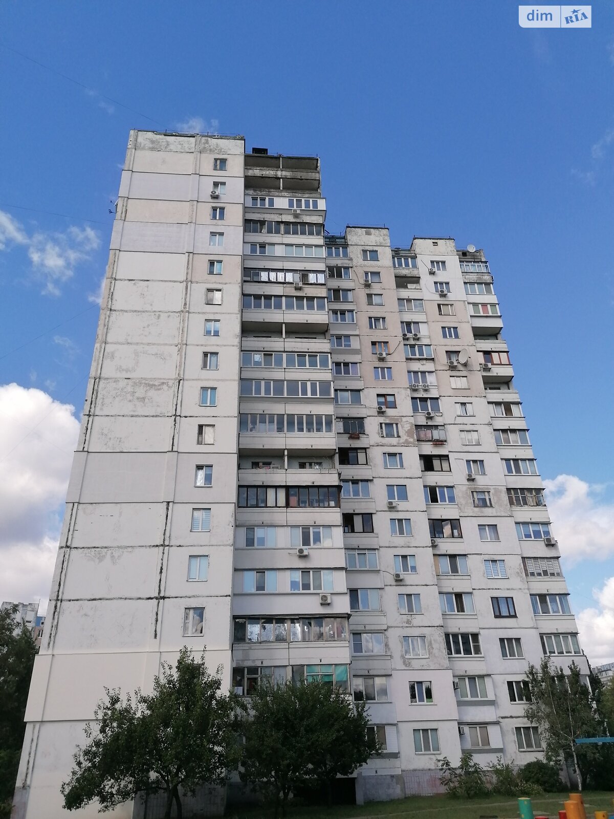 однокімнатна квартира в Києві, район Троєщина, на вул. Каштанова 8Б в довготривалу оренду помісячно фото 1 однокімнатна квартира в Києві, район Троєщина, на вул. Каштанова 8Б в довготривалу оренду помісячно фото 1