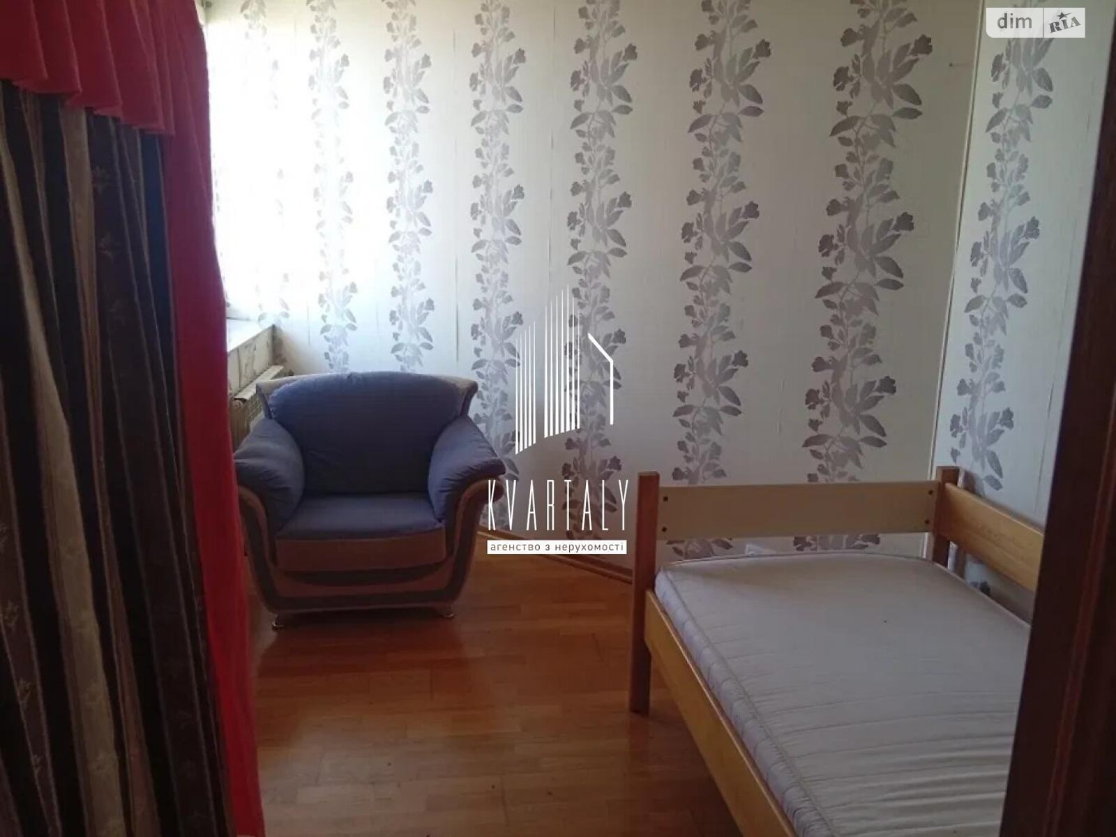 трехкомнатная квартира в Киеве, район Троещина, на ул. Константина Данькевича 12 в аренду на долгий срок помесячно фото 1