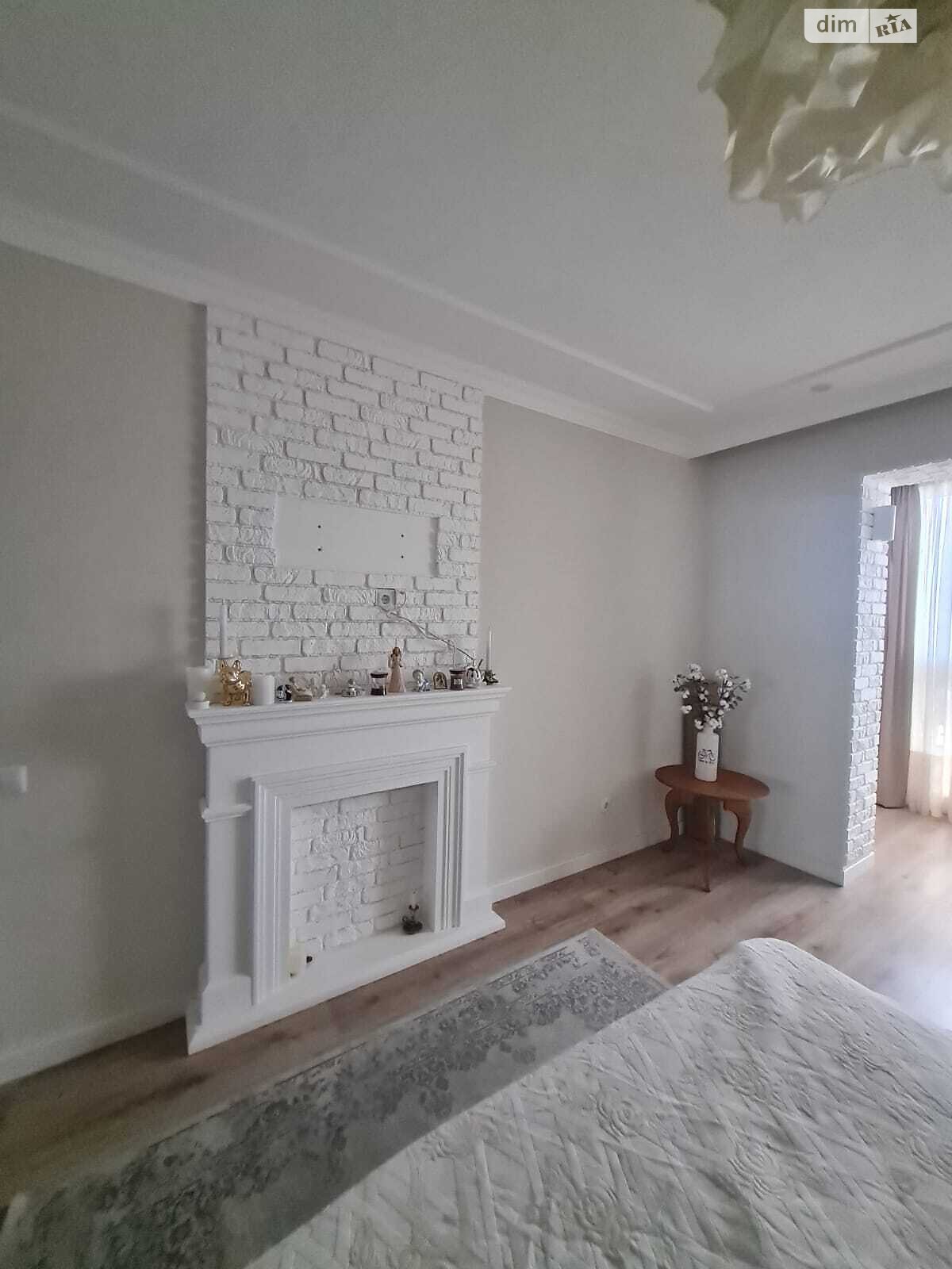 двокімнатна квартира в Києві, район Деснянський, на вул. Милославська 16 в довготривалу оренду помісячно фото 1