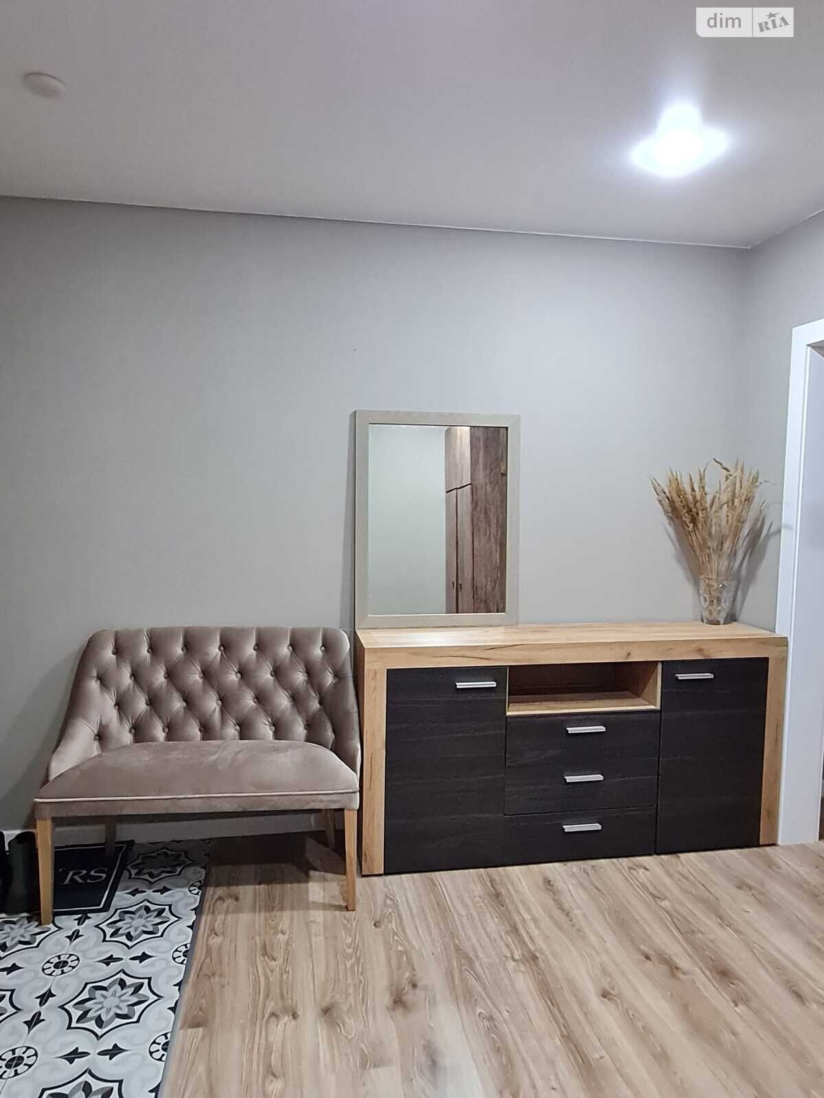 двокімнатна квартира в Києві, район Деснянський, на вул. Милославська 16 в довготривалу оренду помісячно фото 1