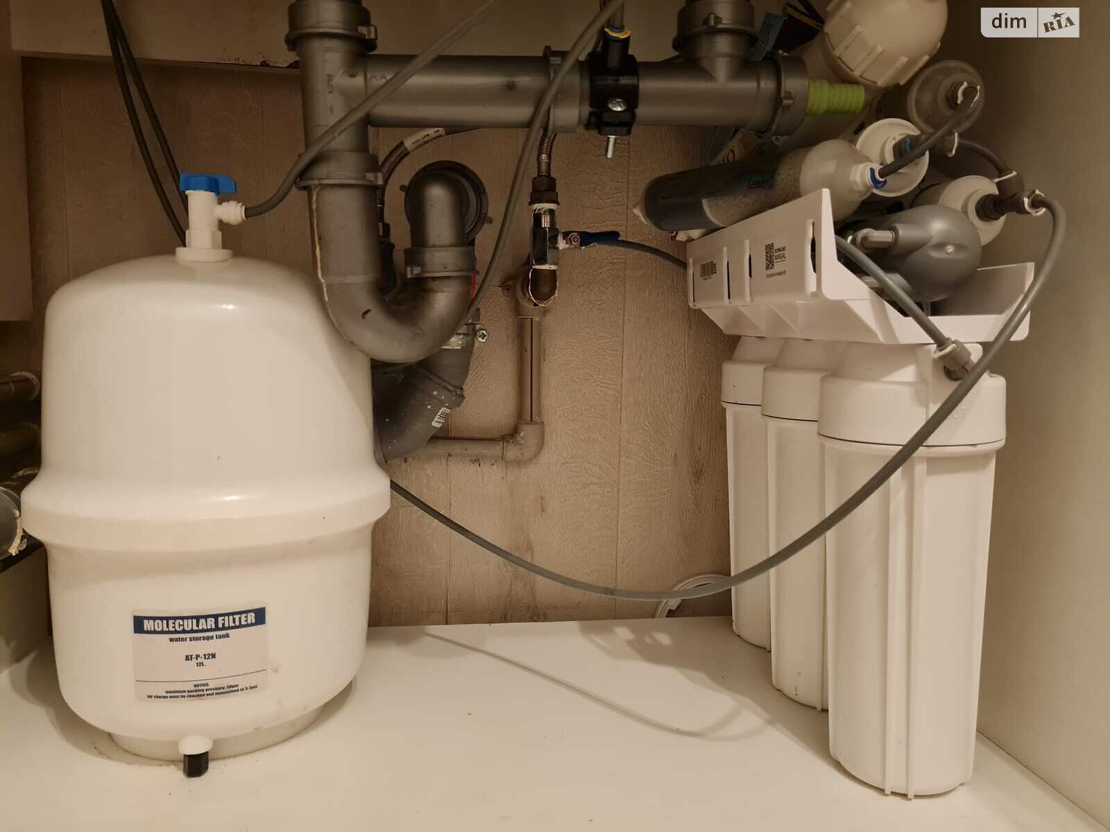 двокімнатна квартира в Києві, район Деснянський, на вул. Милославська 16 в довготривалу оренду помісячно фото 1