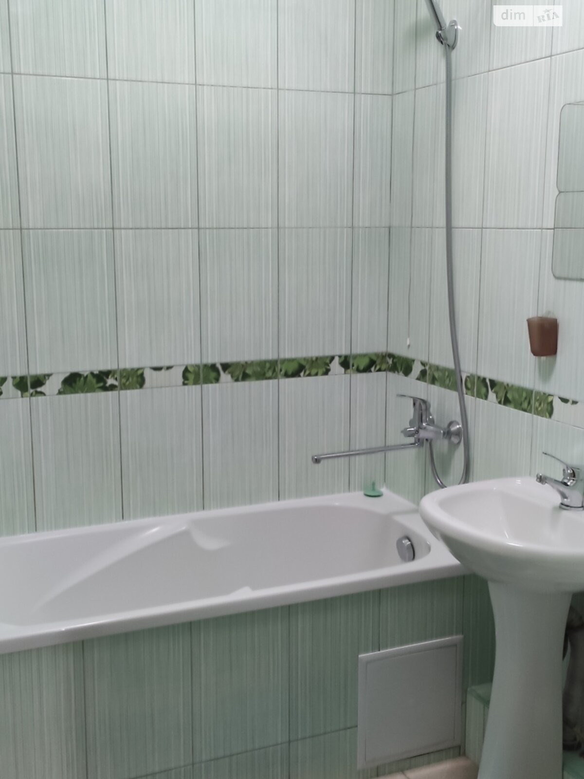 однокімнатна квартира в Києві, район Троєщина, на вул. Милославська 2 в довготривалу оренду помісячно фото 1