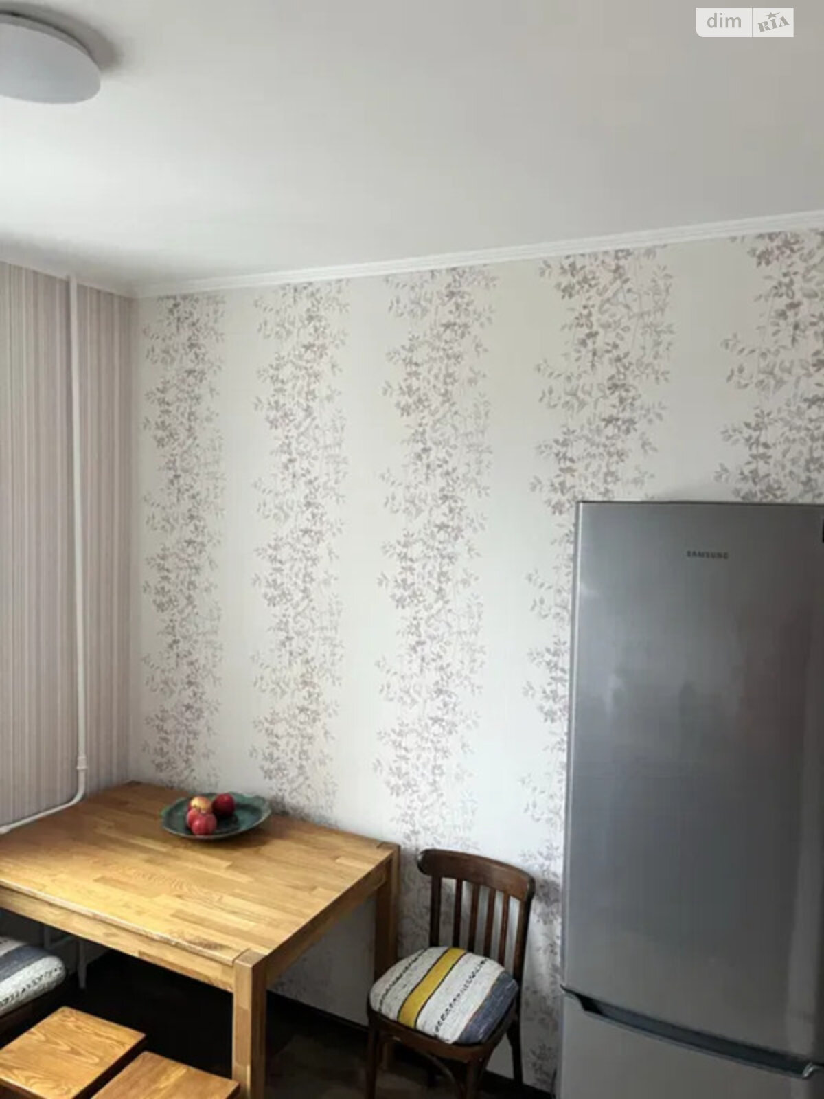 трикімнатна квартира в Києві, район Троєщина, на вул. Милославська 33 в довготривалу оренду помісячно фото 1