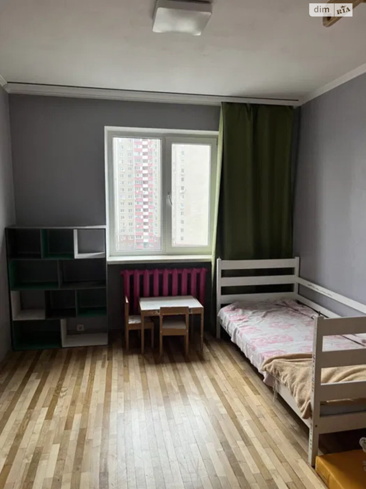 трикімнатна квартира в Києві, район Троєщина, на вул. Милославська 33 в довготривалу оренду помісячно фото 1