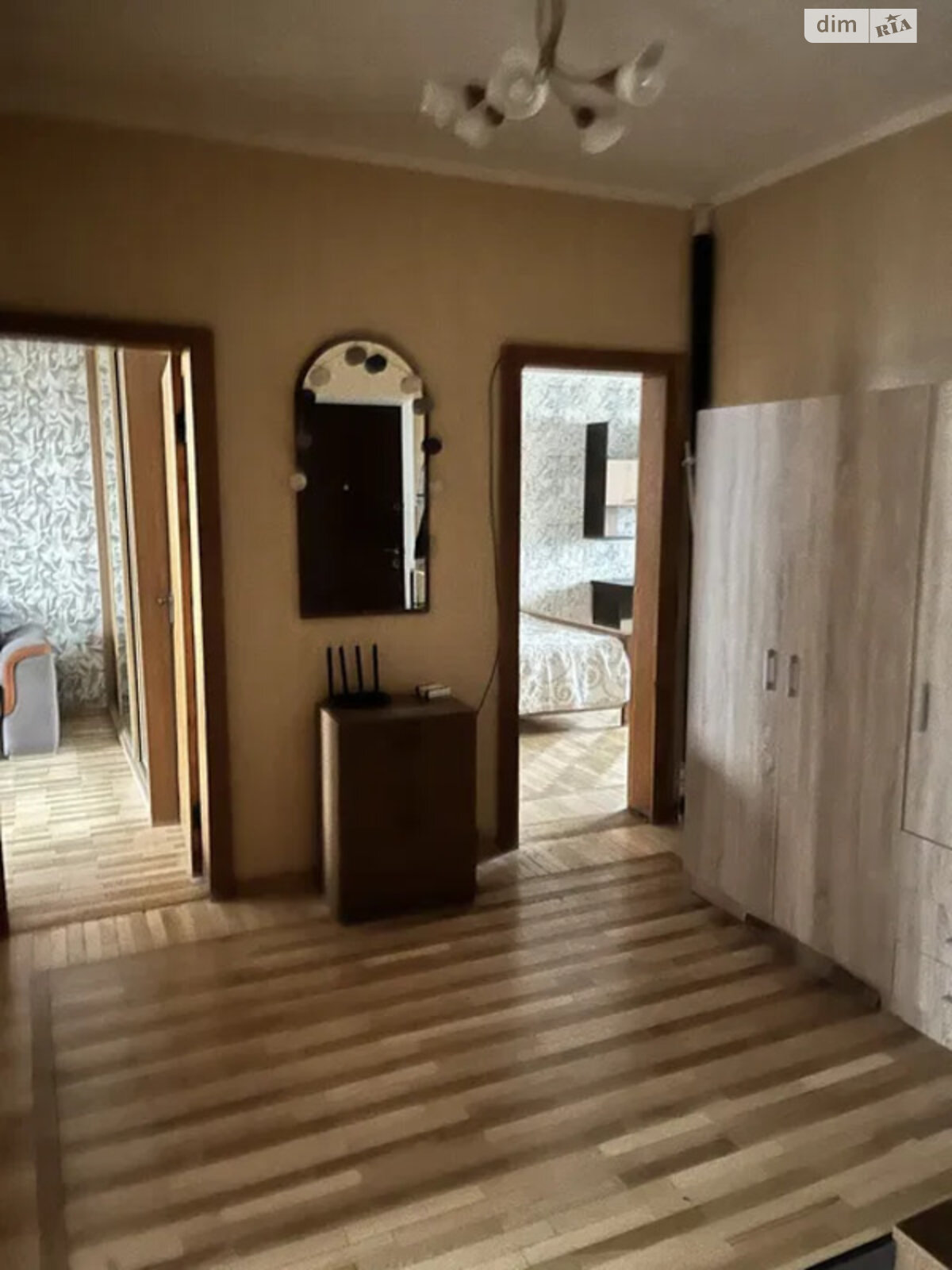 трикімнатна квартира в Києві, район Троєщина, на вул. Милославська 33 в довготривалу оренду помісячно фото 1