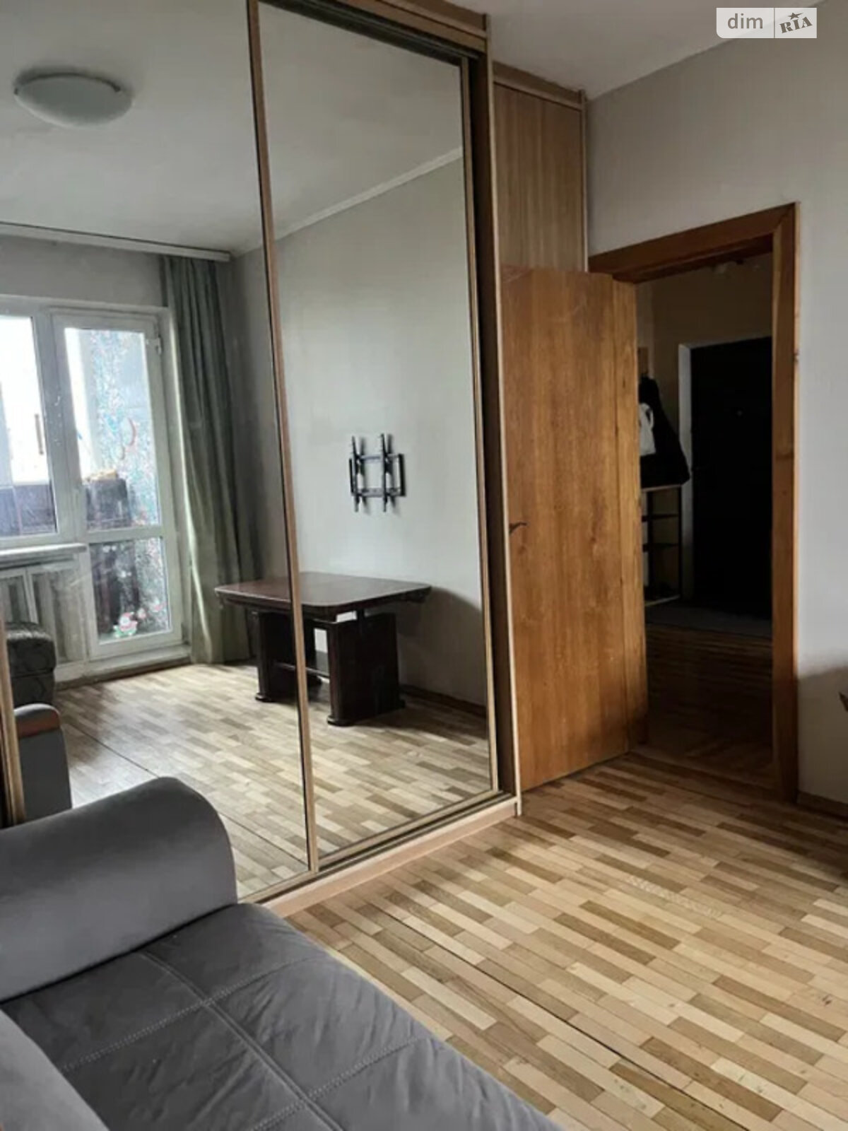 трикімнатна квартира в Києві, район Троєщина, на вул. Милославська 33 в довготривалу оренду помісячно фото 1