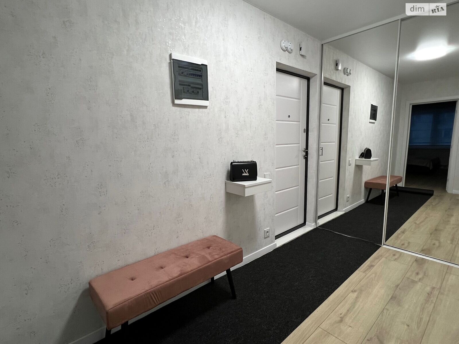 однокімнатна квартира в Києві, район Троєщина, на вул. Миколи Закревського 101Б в довготривалу оренду помісячно фото 1