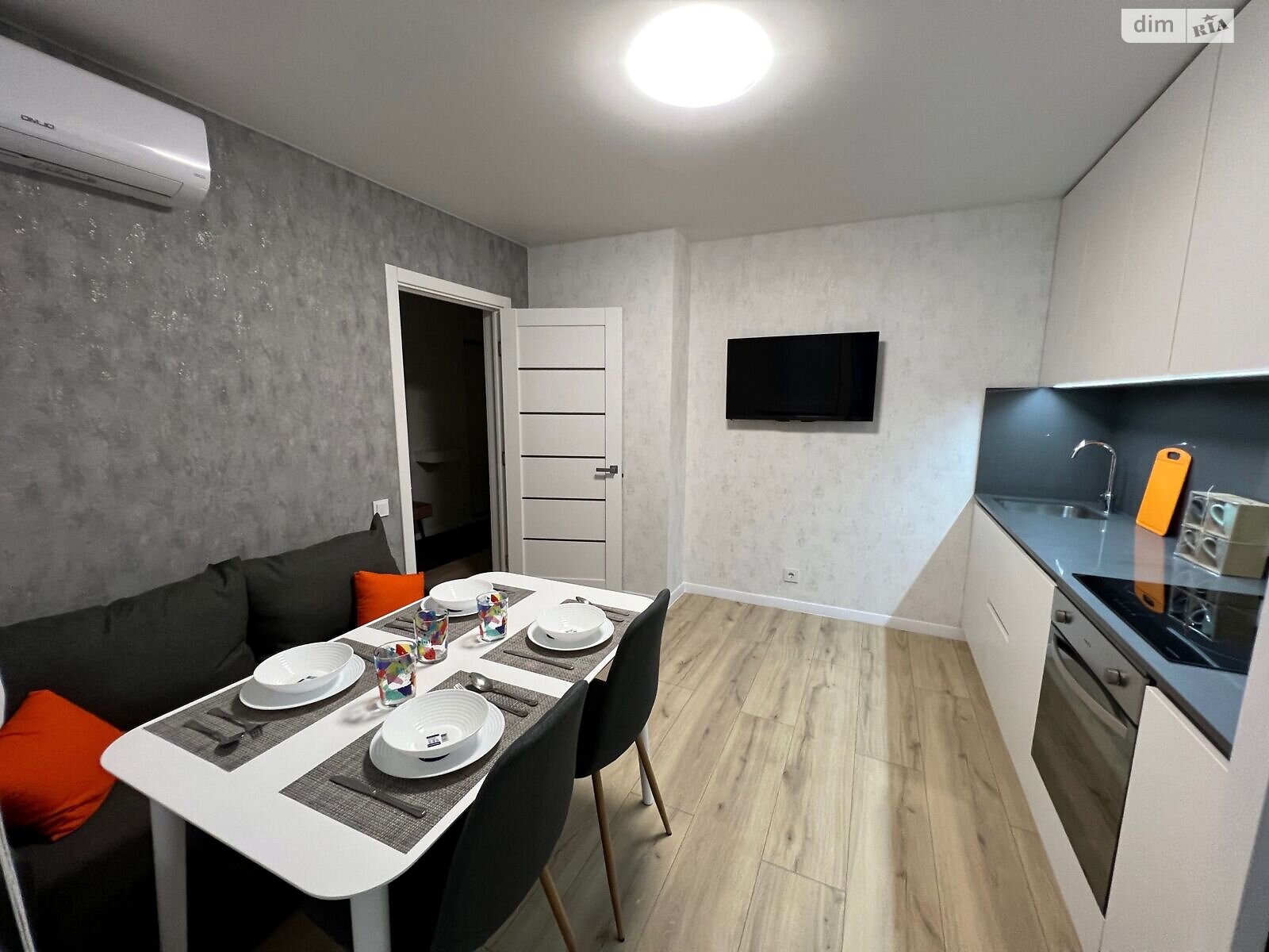 однокімнатна квартира в Києві, район Троєщина, на вул. Миколи Закревського 101Б в довготривалу оренду помісячно фото 1