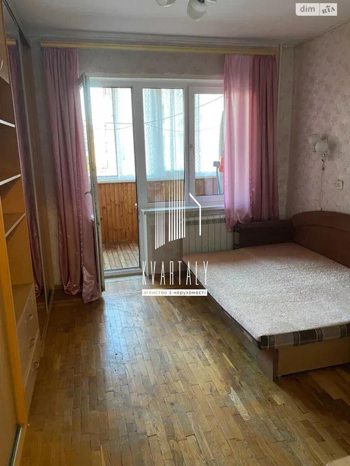 трикімнатна квартира в Києві, район Троєщина, на вул. Оноре де Бальзака 55 в довготривалу оренду помісячно фото 1 трикімнатна квартира в Києві, район Троєщина, на вул. Оноре де Бальзака 55 в довготривалу оренду помісячно фото 1